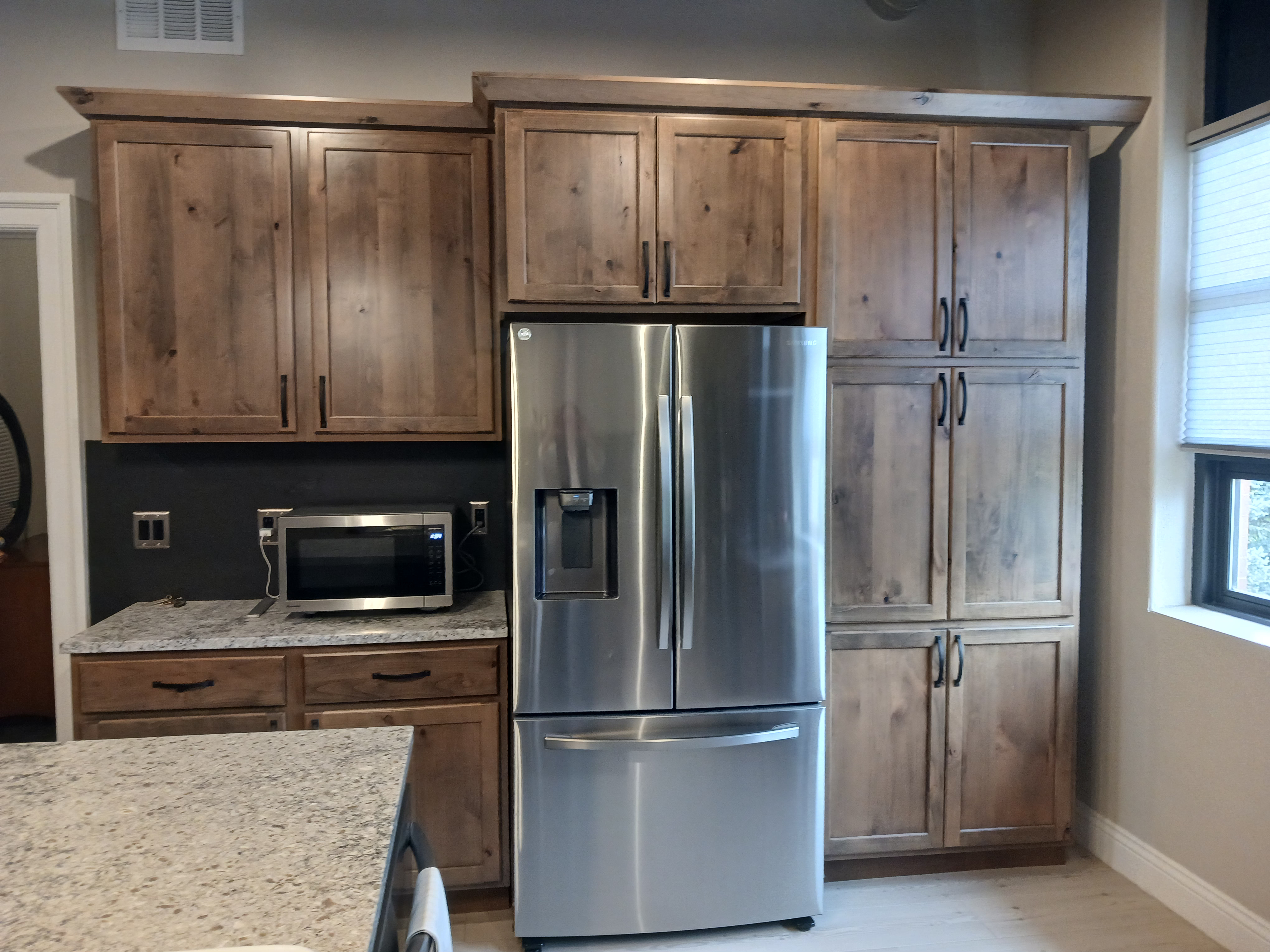 Renovated Turn of the Century Two-story Grade School | Top-Floor 2BR 1BR Unit | 24-Hour On-Site Gym  - Photo 6