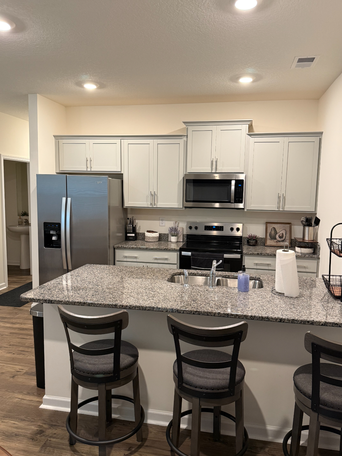 Furnished 3-Bedroom Townhome with Garage and Home Office