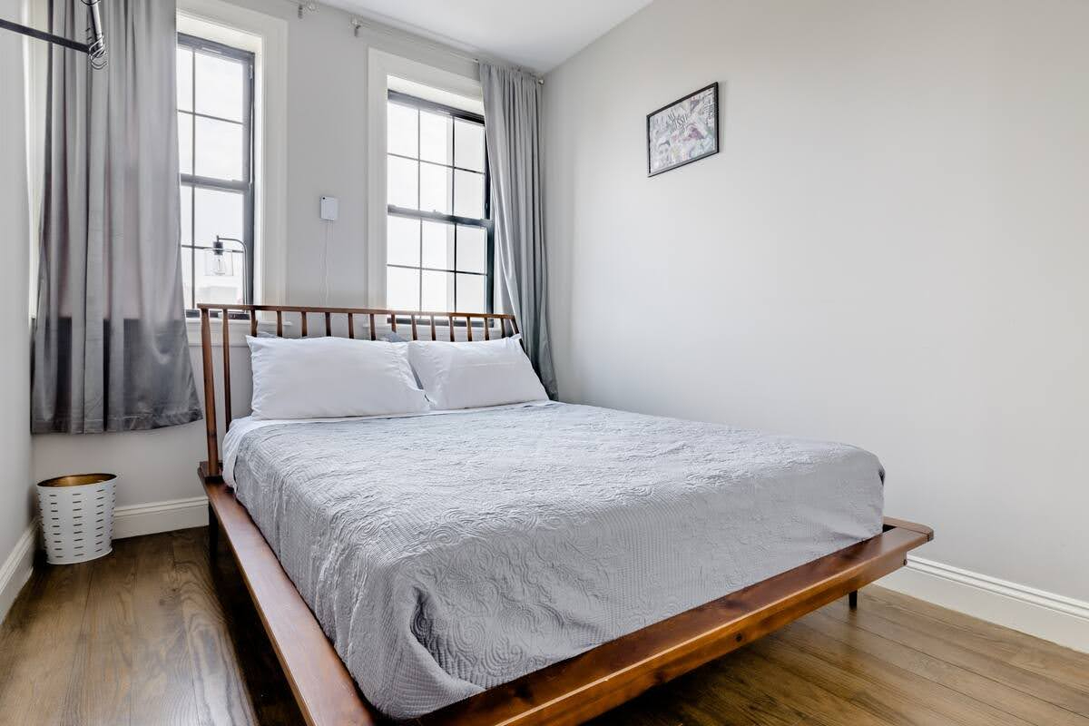 3 Blks to SUNY Downstate/Kings County | Dual 2BR/2BA Suites  FIOS  W/D - Photo 5