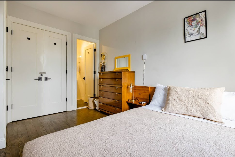 3 Blks to SUNY Downstate/Kings County | Dual 2BR/2BA Suites  FIOS  W/D - Photo 11