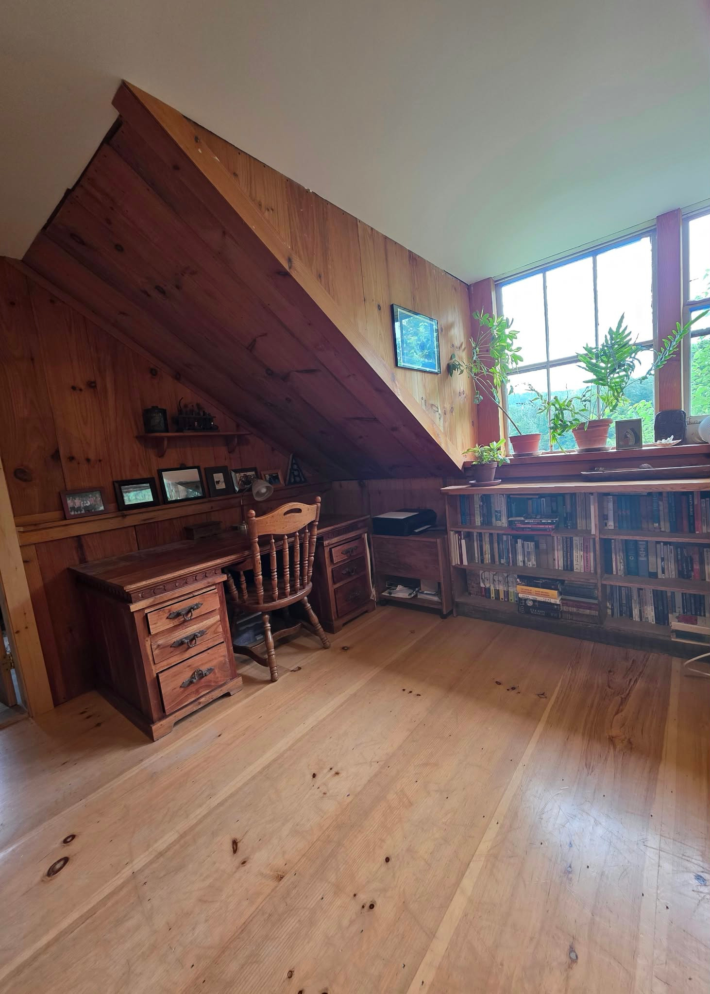 Funky farmhouse in Jamaica VT - Photo 11