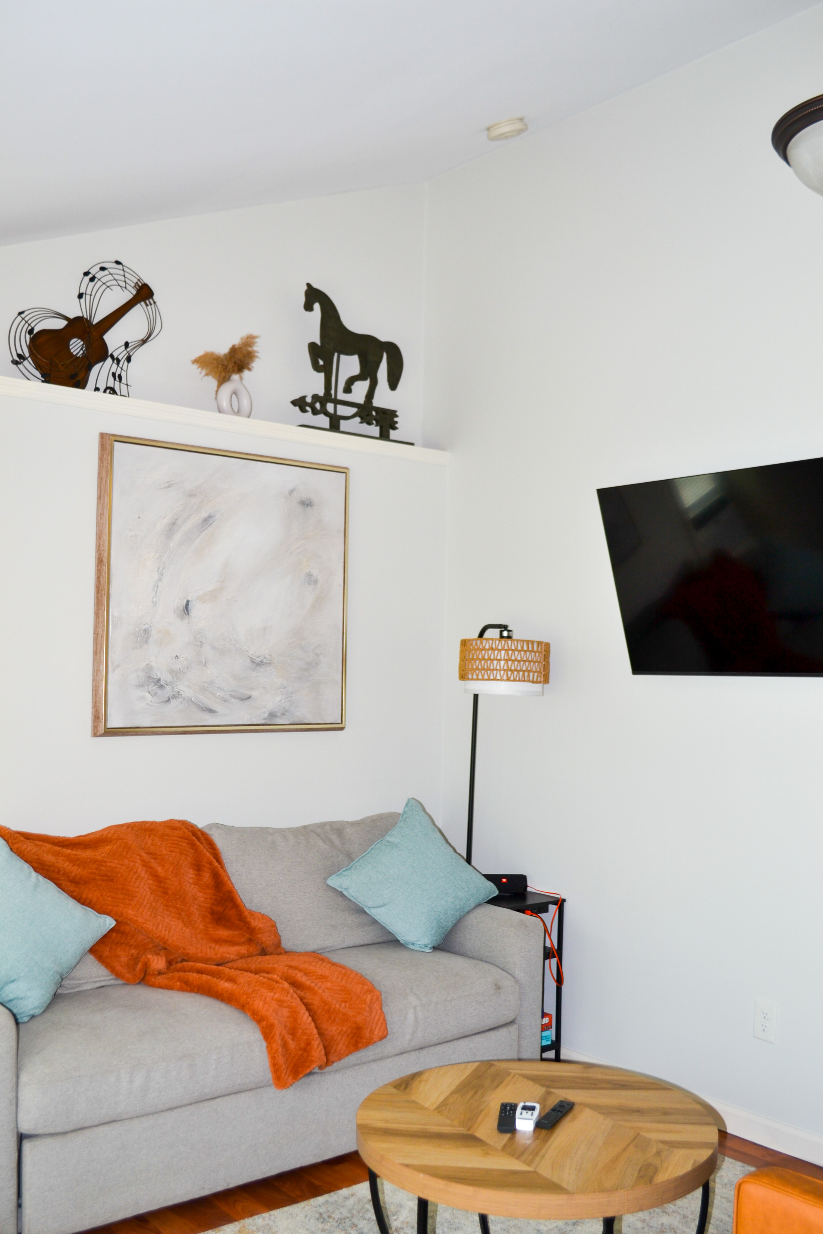 Home away from Home - Photo 12
