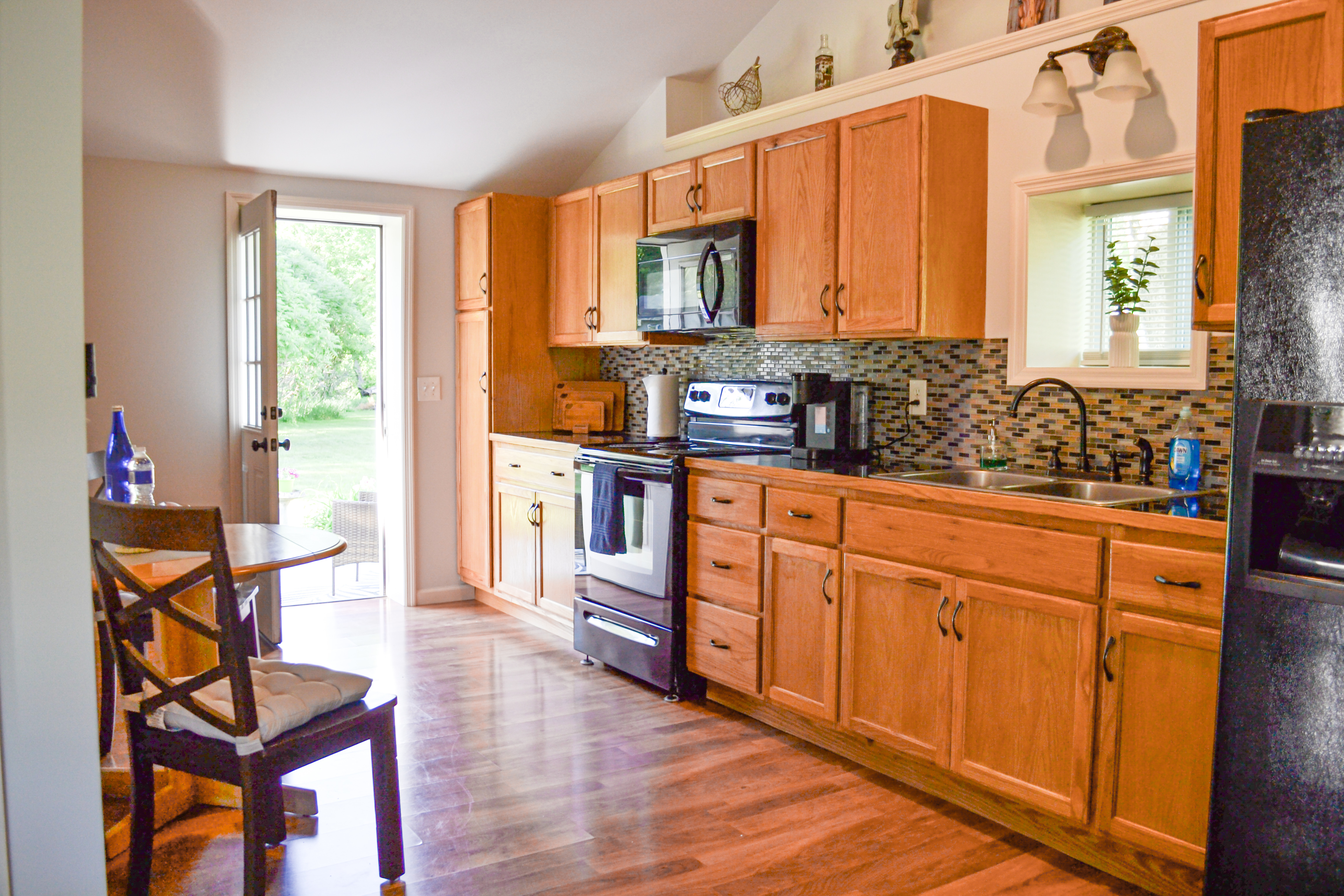 Home away from Home - Photo 3