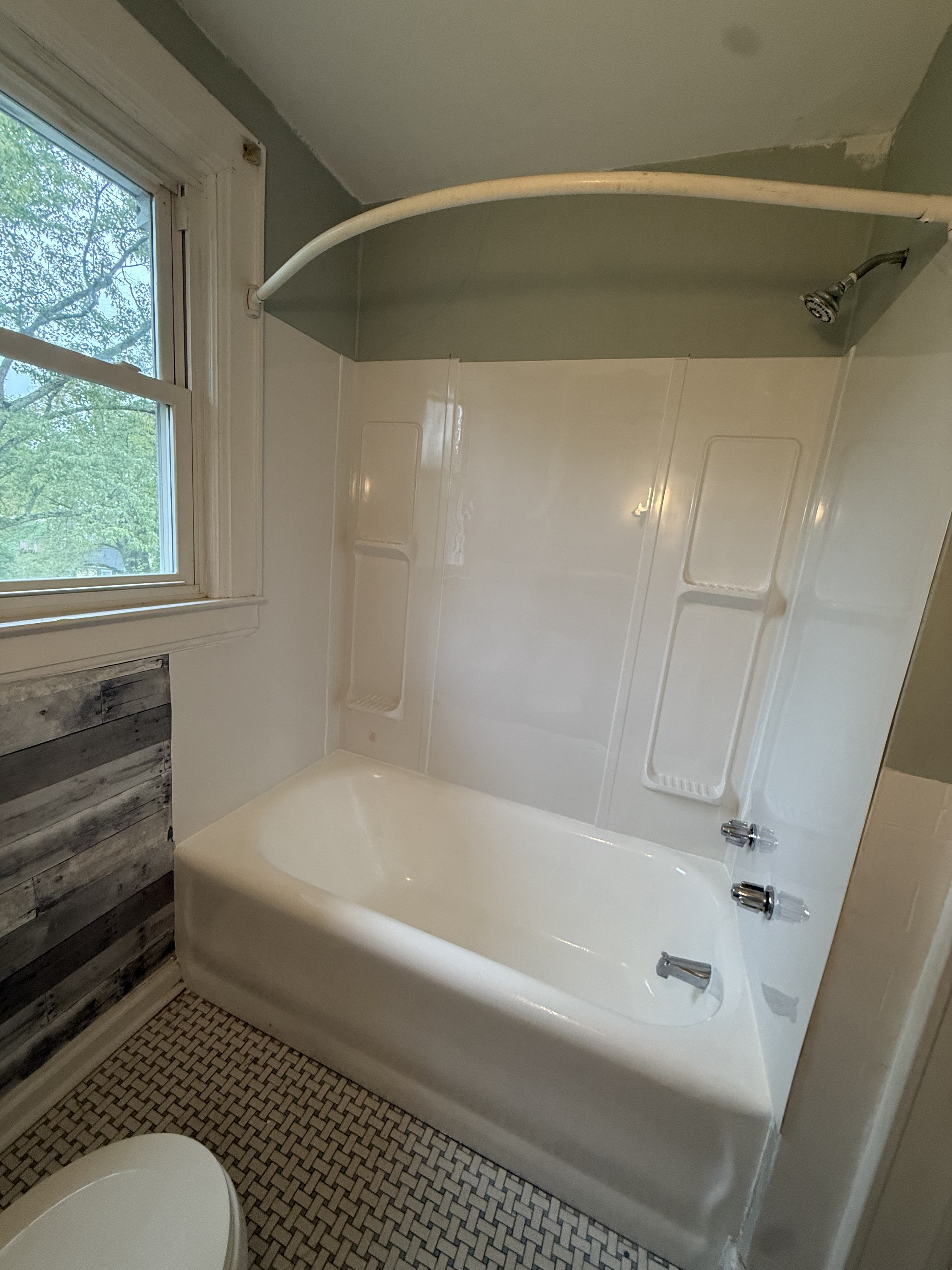 2BR in Charleston's Bridge Road District: Walk to Dining, Minutes to Hospitals - Photo 8