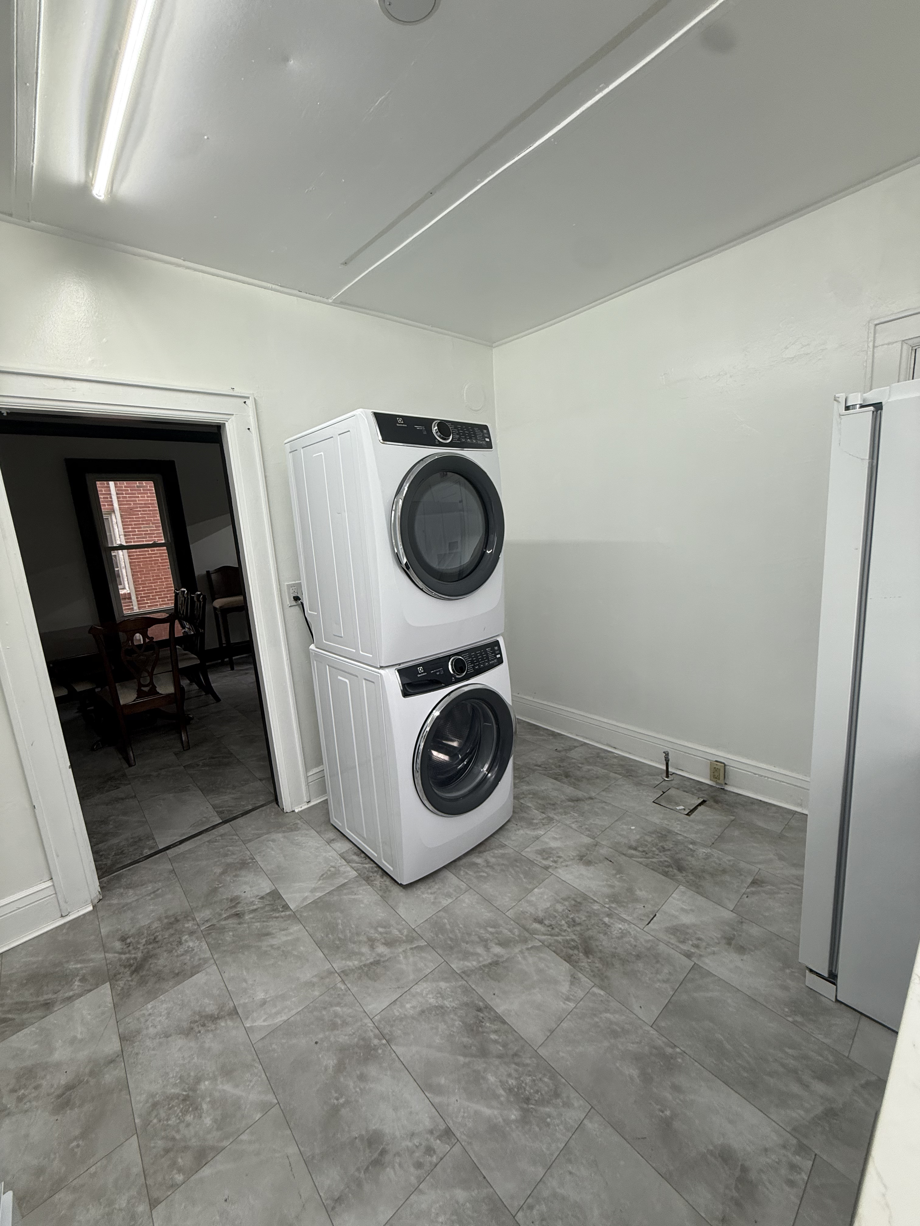 2BR in Charleston's Bridge Road District: Walk to Dining, Minutes to Hospitals - Photo 6