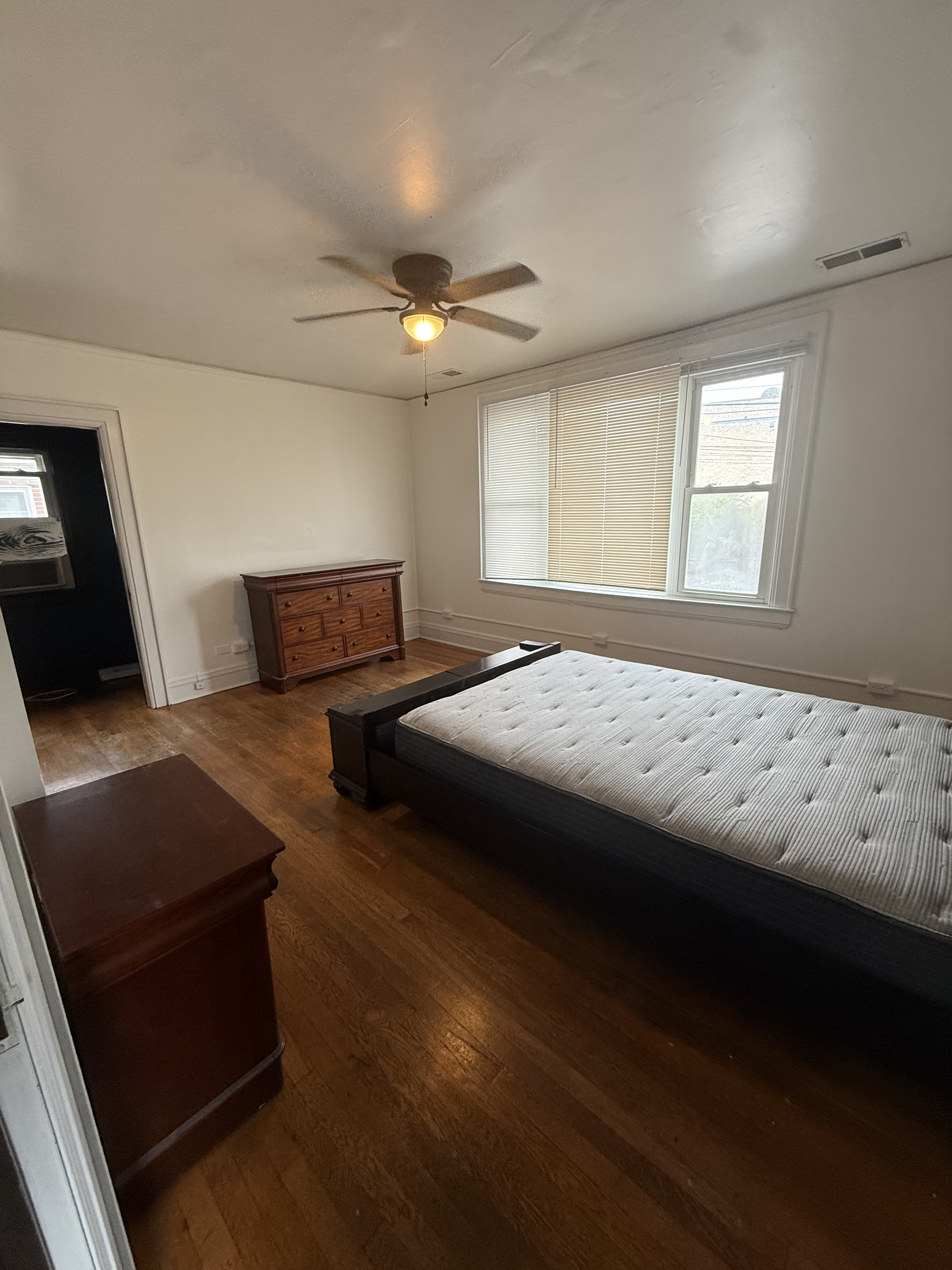 2BR in Charleston's Bridge Road District: Walk to Dining, Minutes to Hospitals - Photo 9