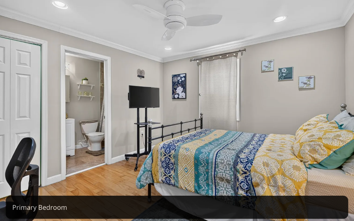 Luxury Primary Bedroom with En-Suite Bath & Walk-In Closet - Congress Heights - Photo 11