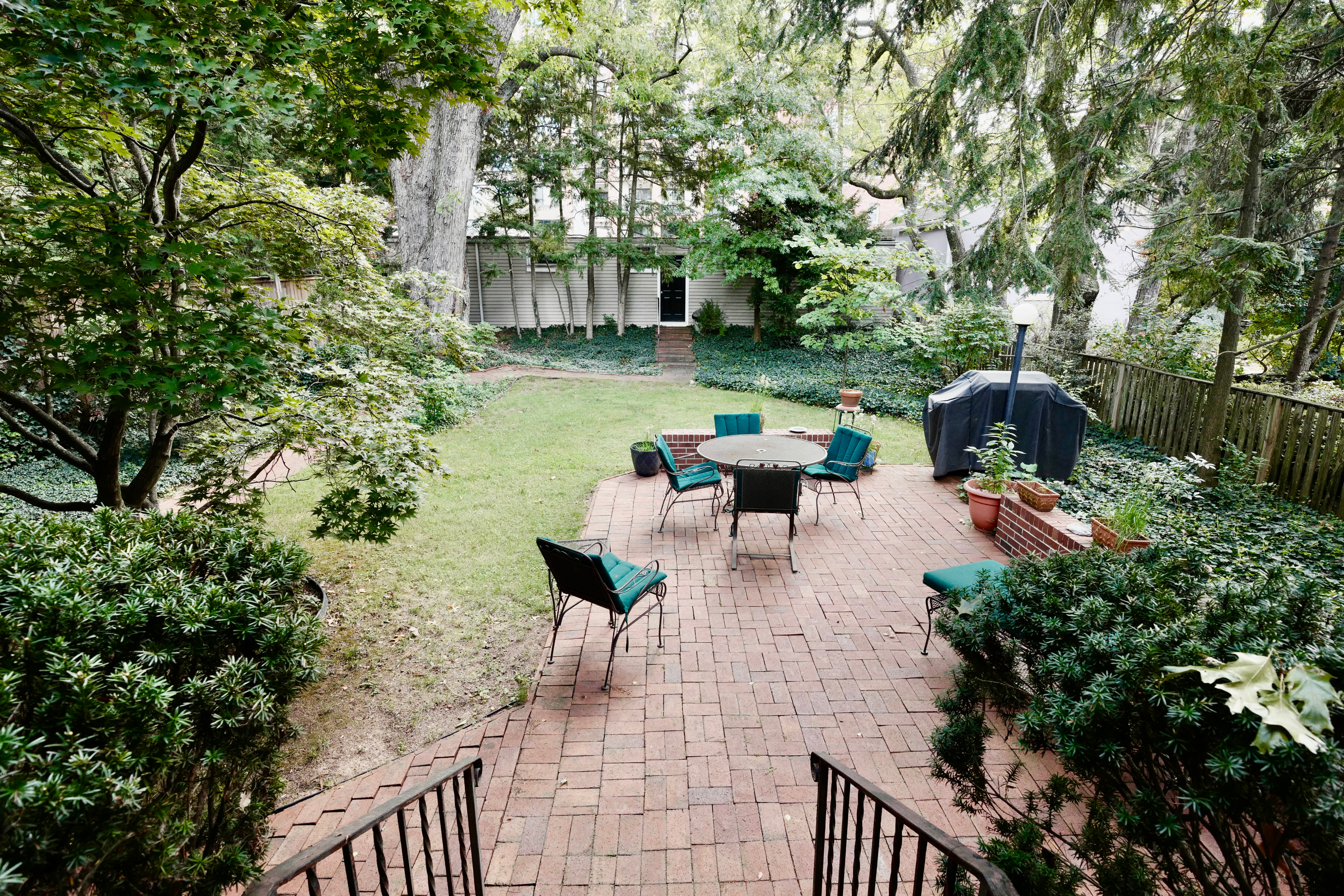 A Real Home Near the National Cathedral, With a Garden to Match - Photo 12