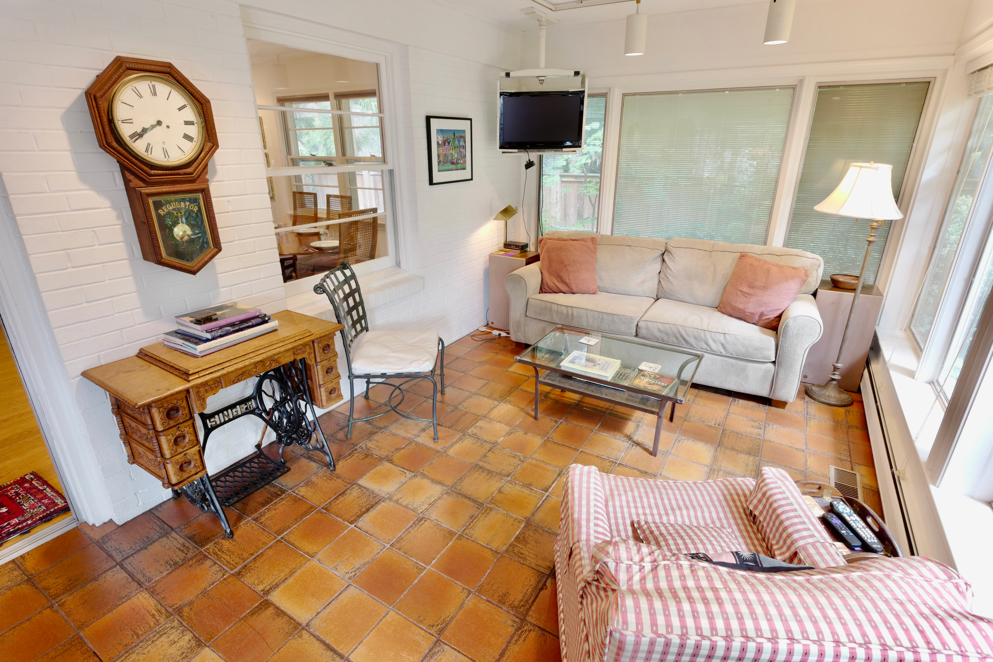A Real Home Near the National Cathedral, With a Garden to Match - Photo 5