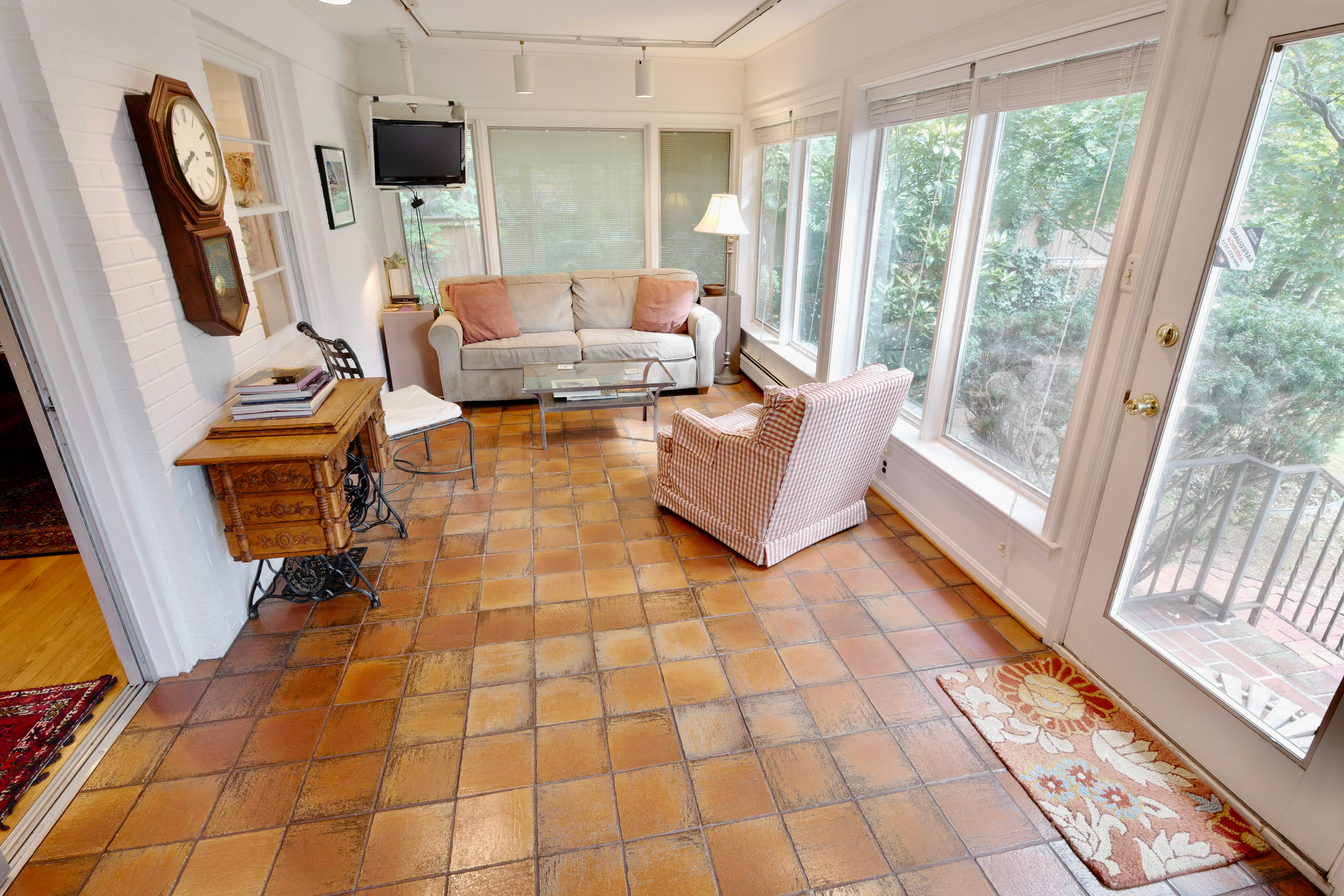 A Real Home Near the National Cathedral, With a Garden to Match - Photo 6