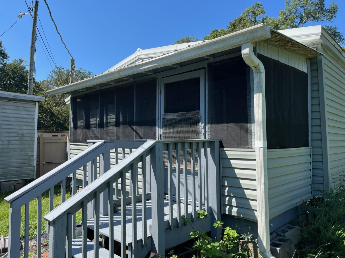 Convenient Mini Studio With Private Entrance Near West Highway 98 And Perdido Bay