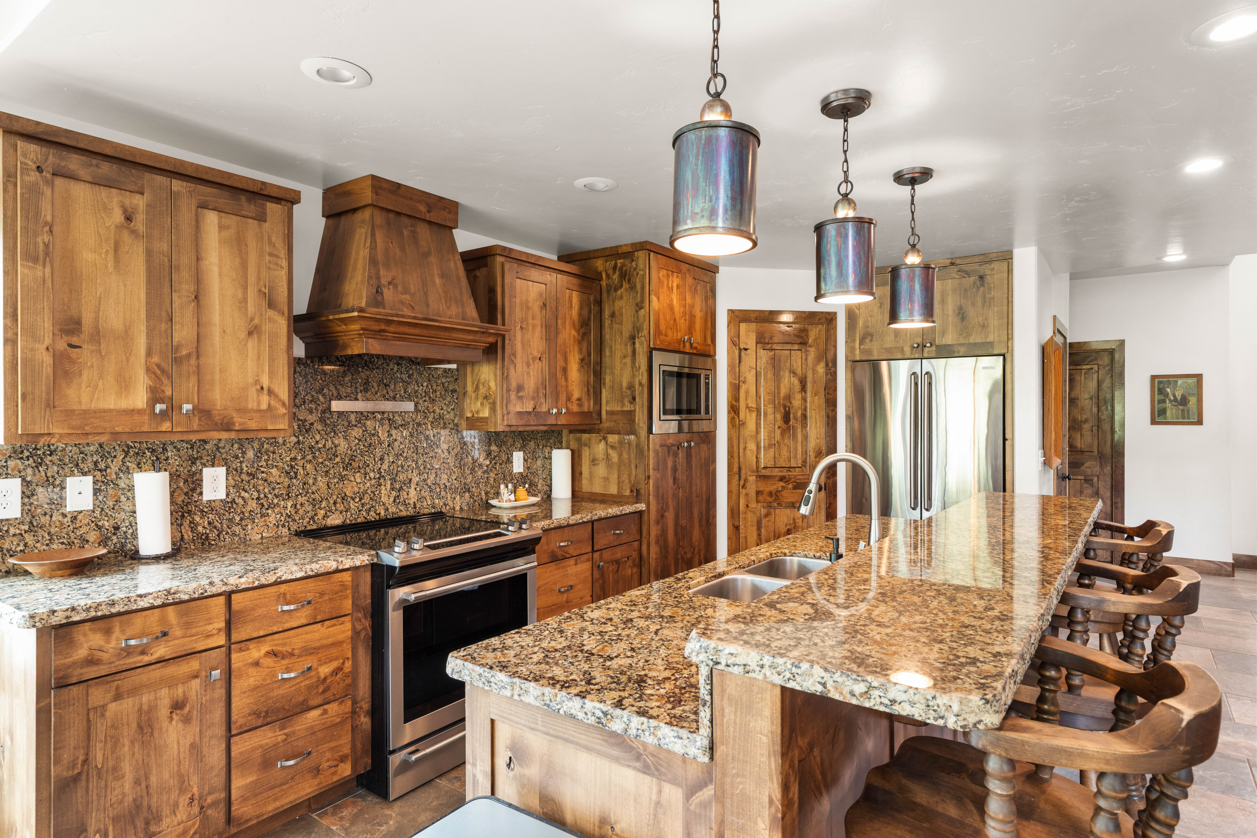 Amazingly beautiful 3,500 sq. ft luxury home right on the Afton golf course with great views of golf - Photo 4