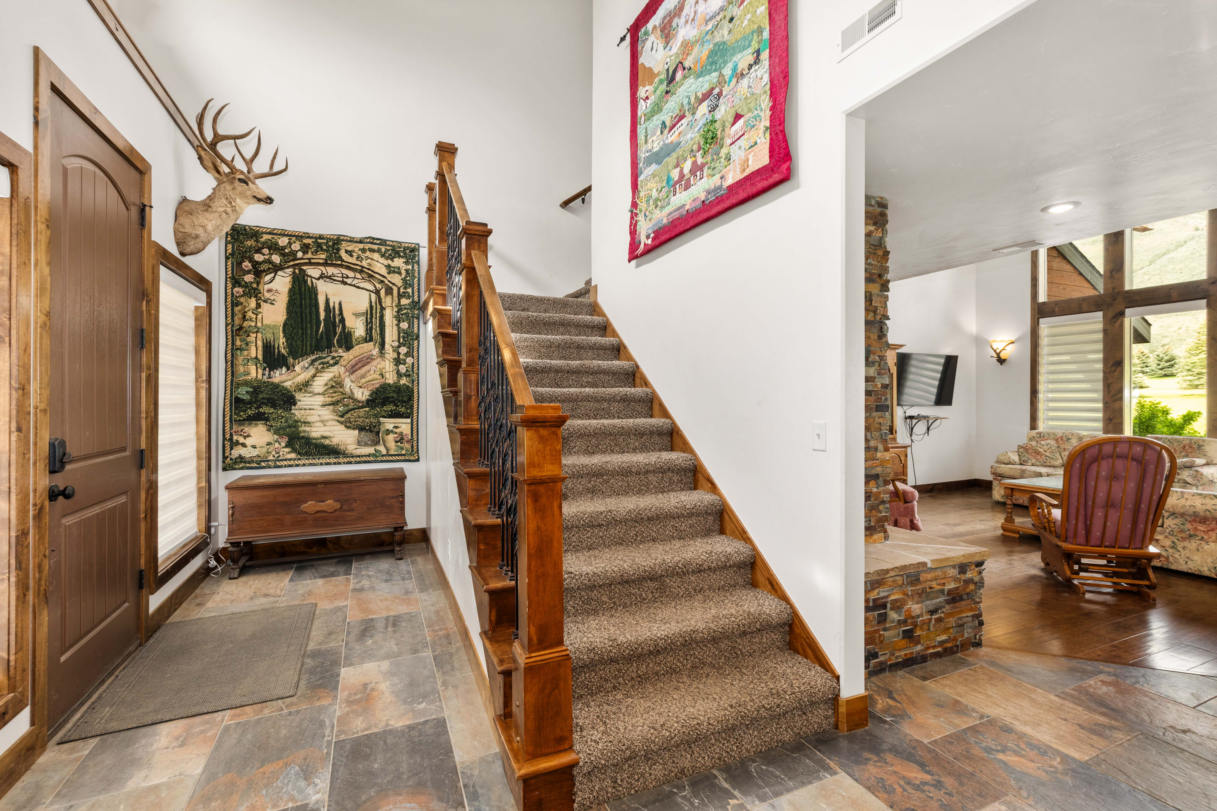 Amazingly beautiful 3,500 sq. ft luxury home right on the Afton golf course with great views of golf - Photo 6