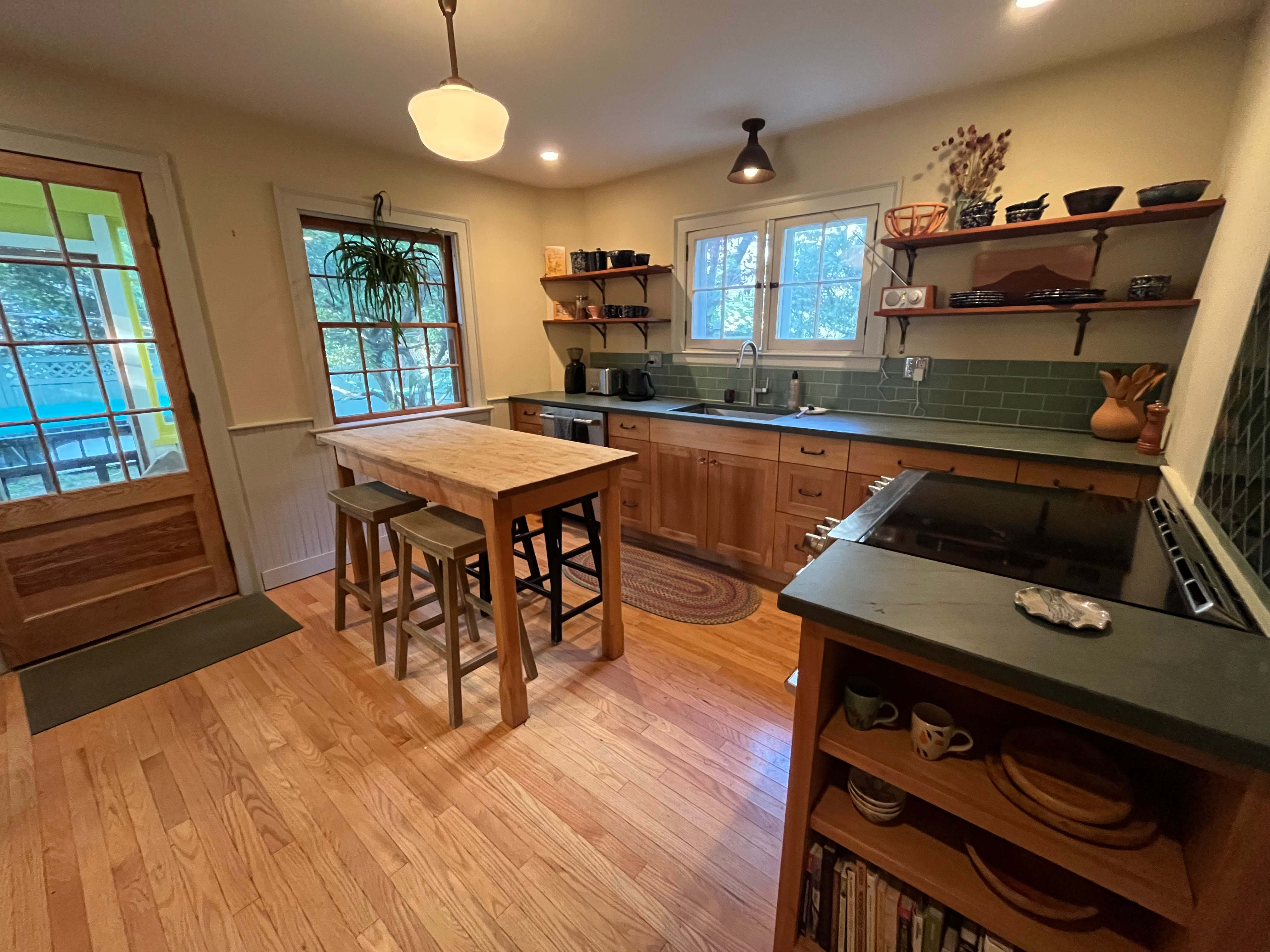 Bright pearl street home - Photo 5