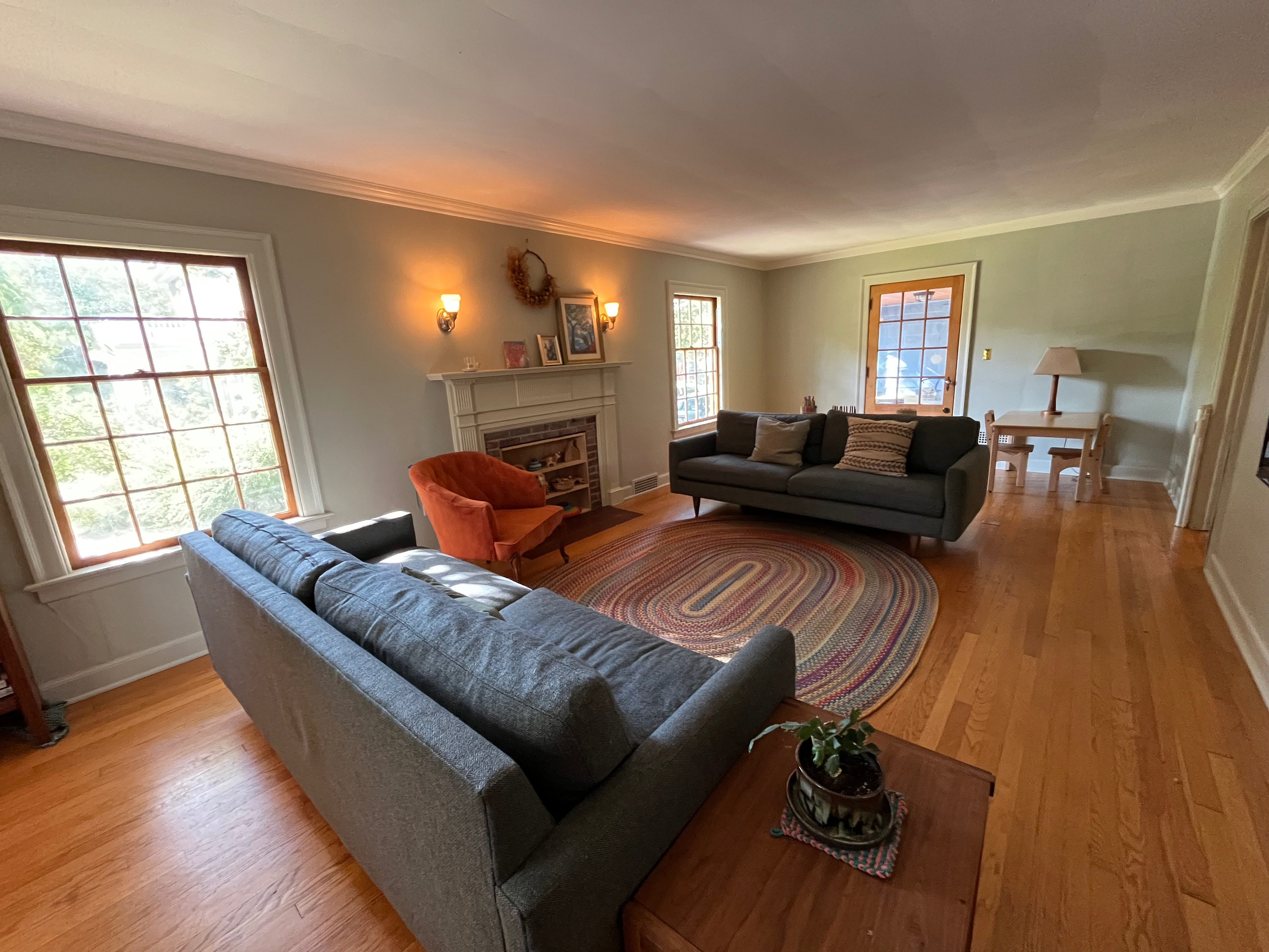 Bright pearl street home - Photo 3
