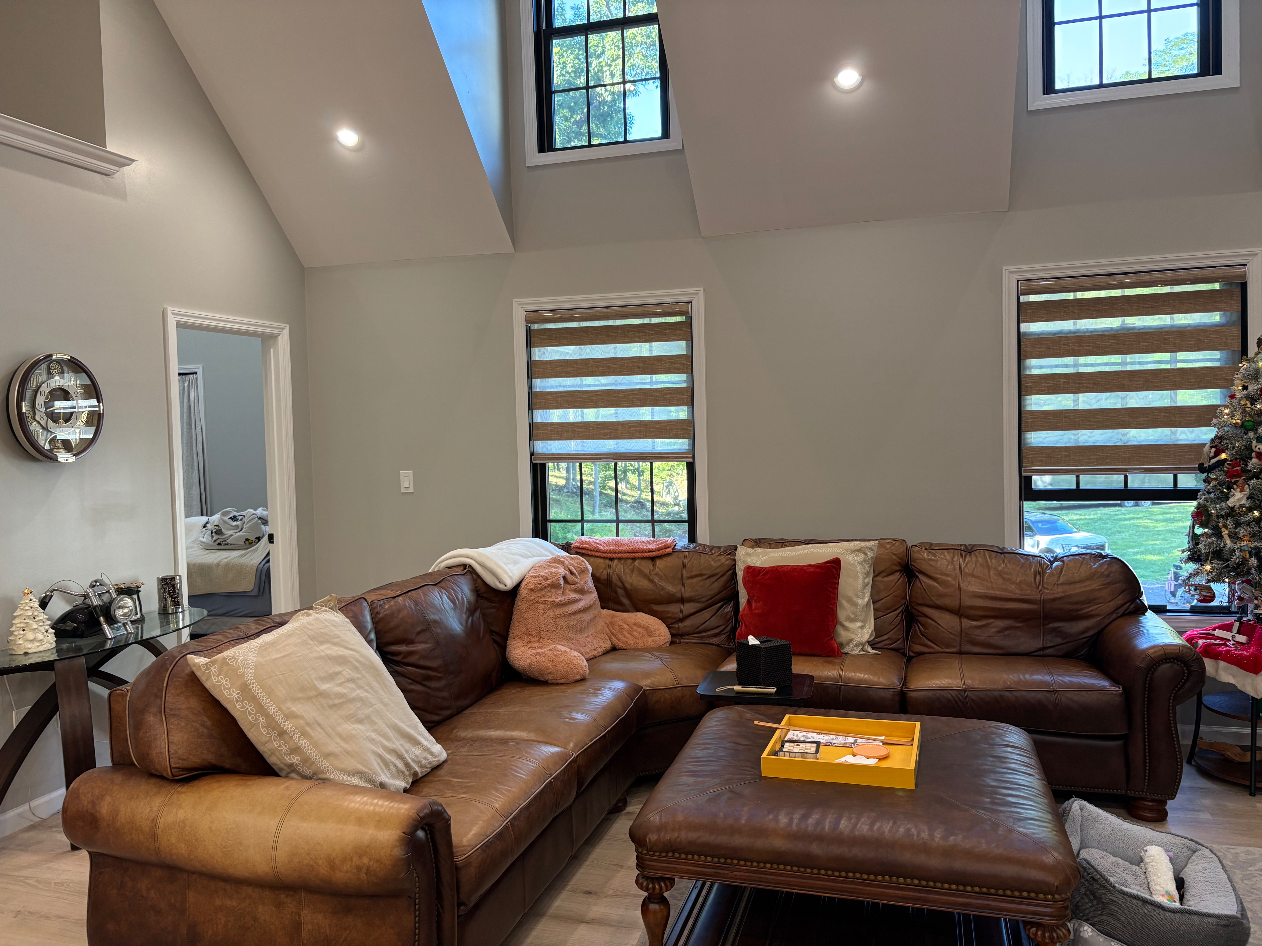 New Modern Apartment Open Concept - Photo 9