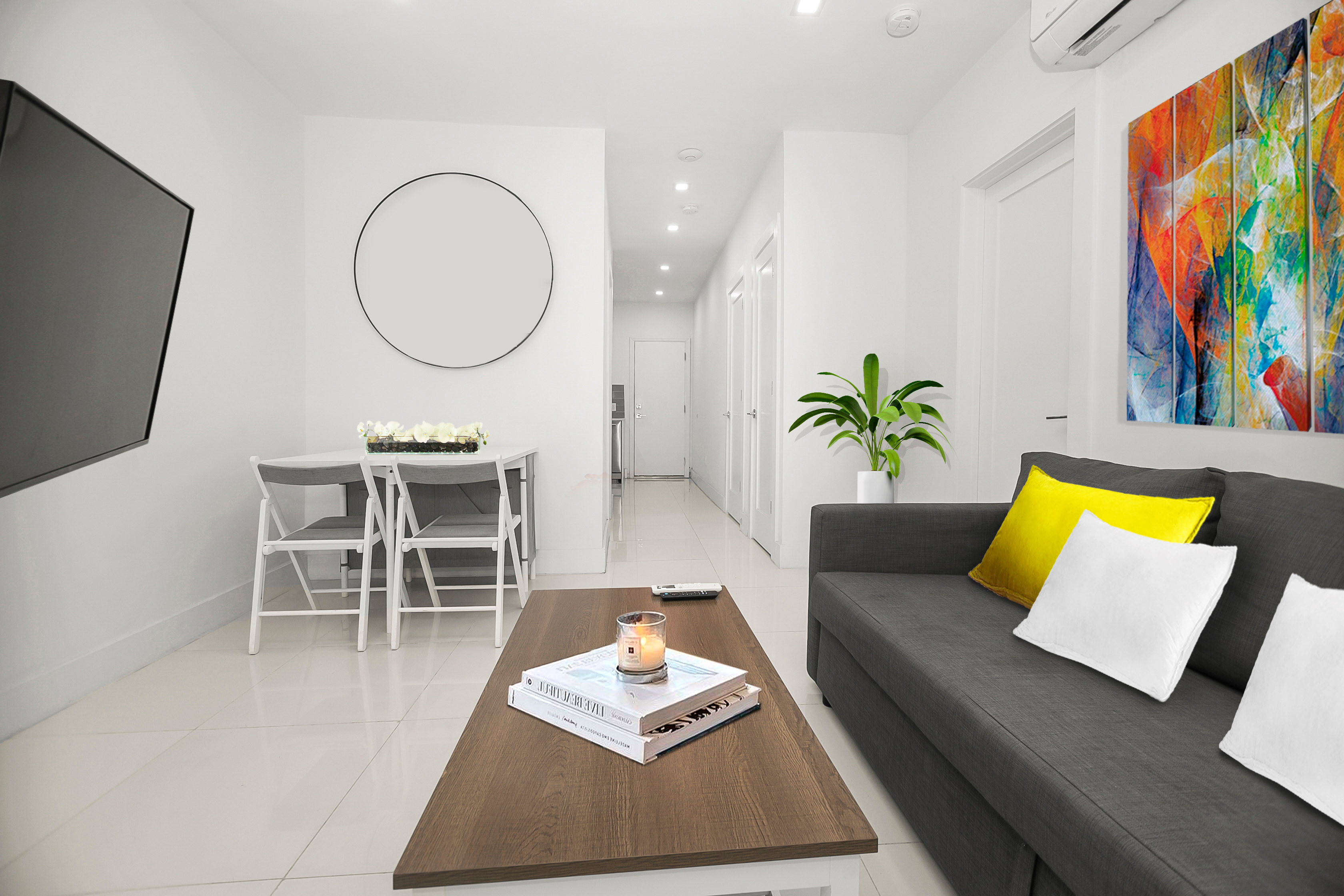 South Beach Retreat with Off-Street Parking | Walk to Dining, Shops & Parks - Photo 4