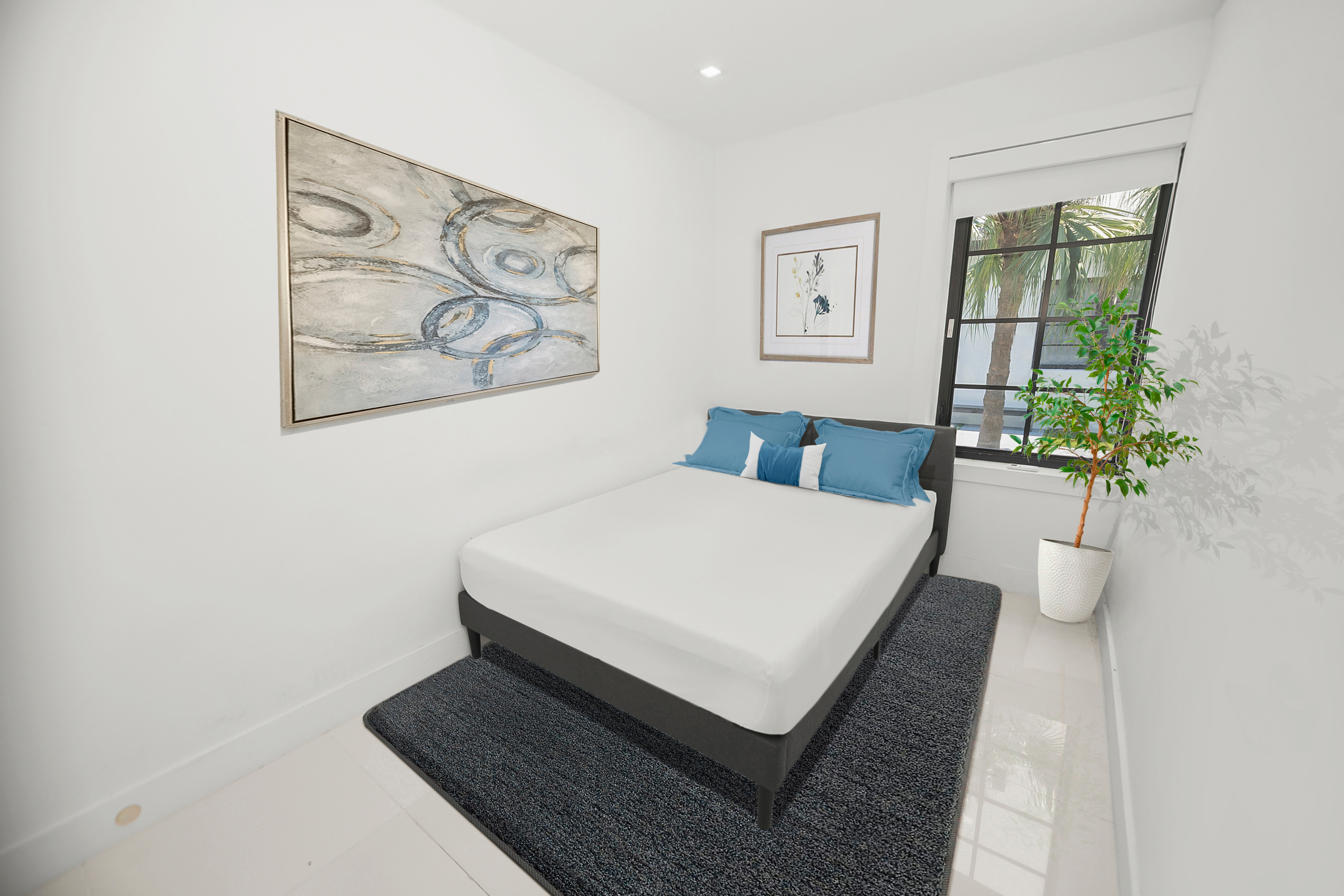 South Beach Retreat with Off-Street Parking | Walk to Dining, Shops & Parks - Photo 8