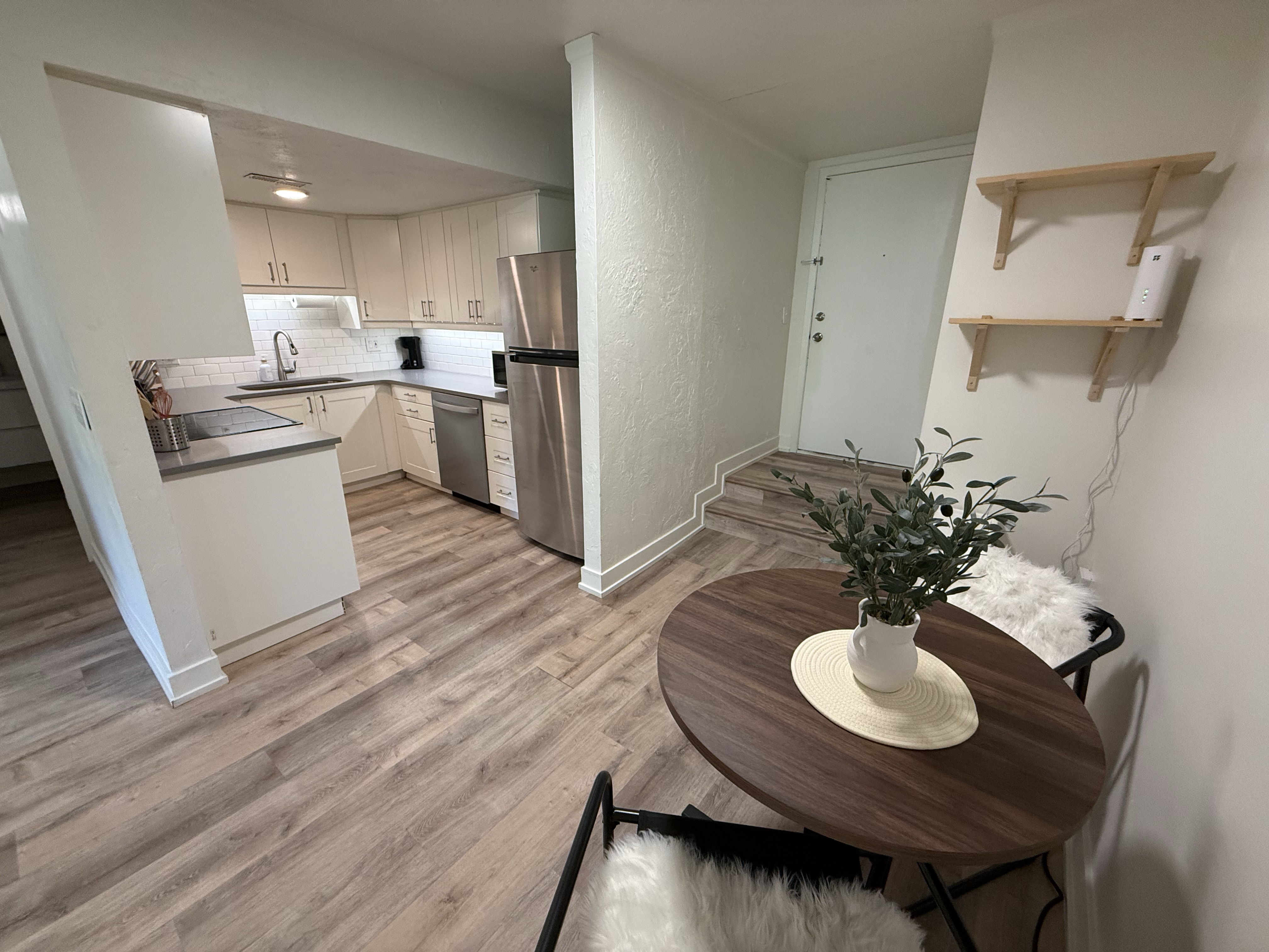 Airy Avenues Retreat - Photo 6