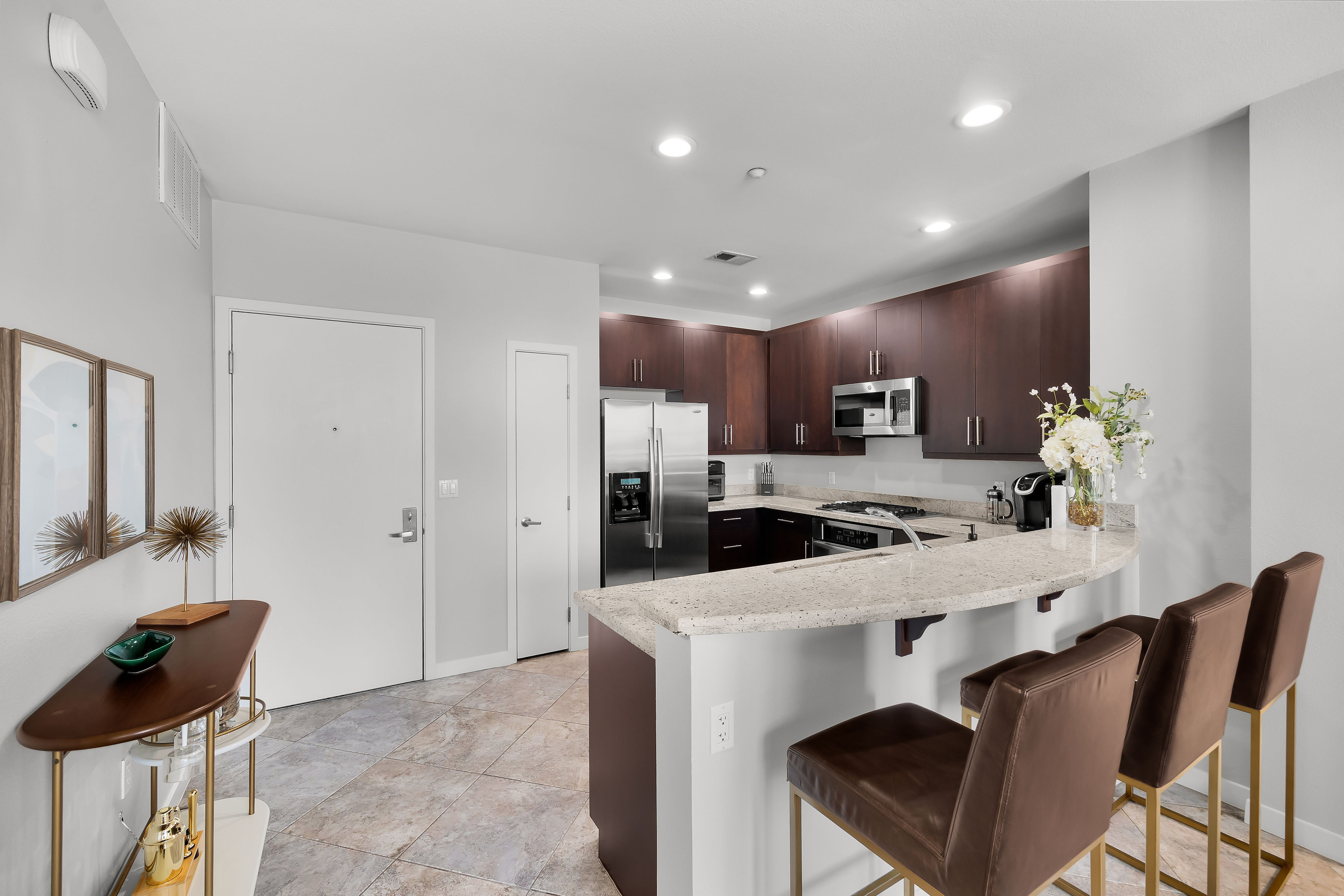 THE HUDSON | Modern Mid-Century Style | City Views - Photo 6