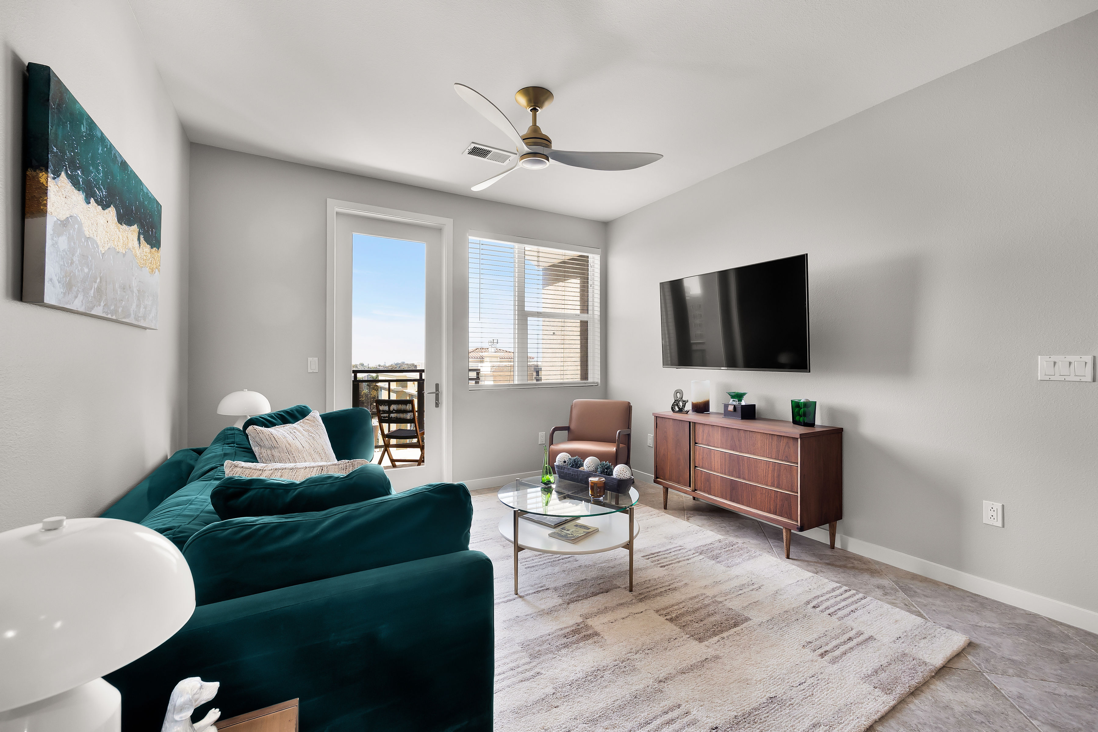 THE HUDSON | Modern Mid-Century Style | City Views - Photo 3