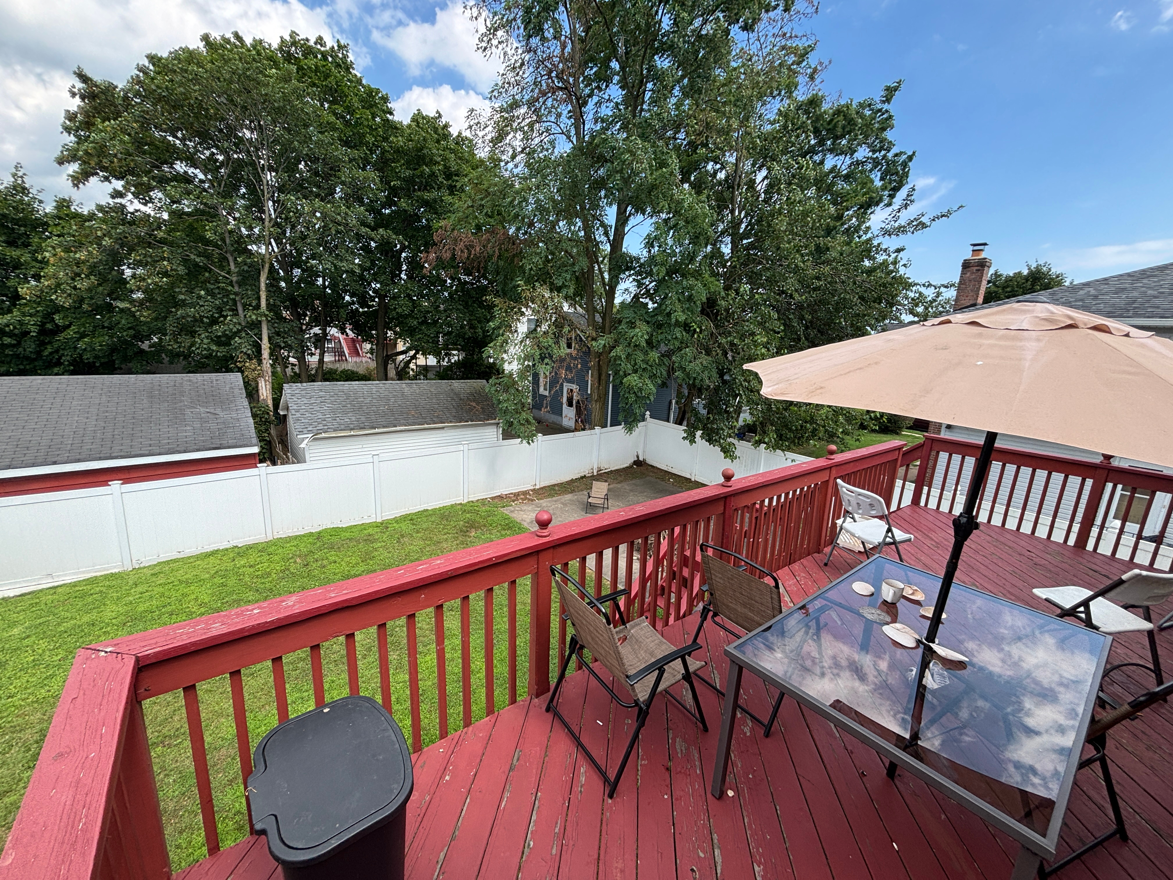 Spacious Rooms for Rent - Fully Furnished 6BR/3BA House in Uniondale, NY | Minutes from Hofstra Univ - Photo 2