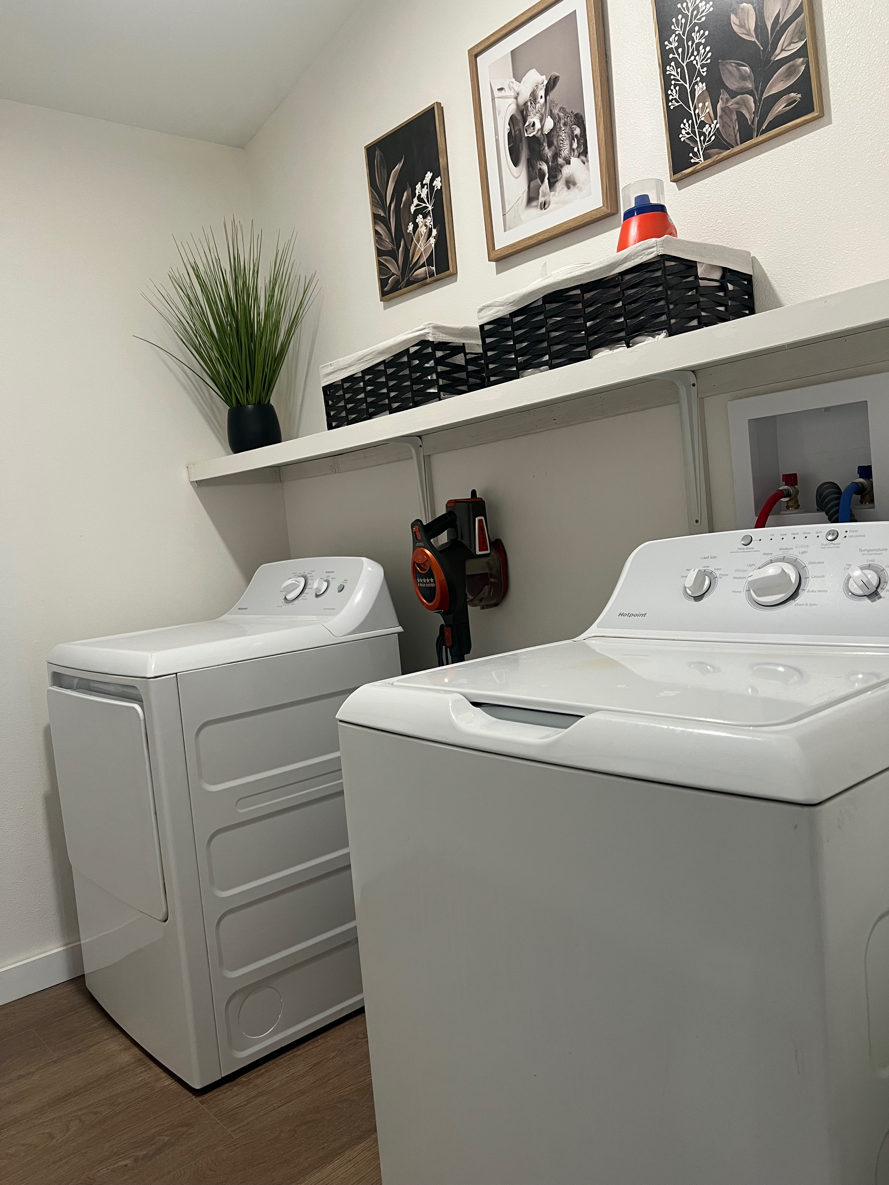 Fully Furnished & All-Inclusive 1BR | Utilities + WiFi Included - Photo 2