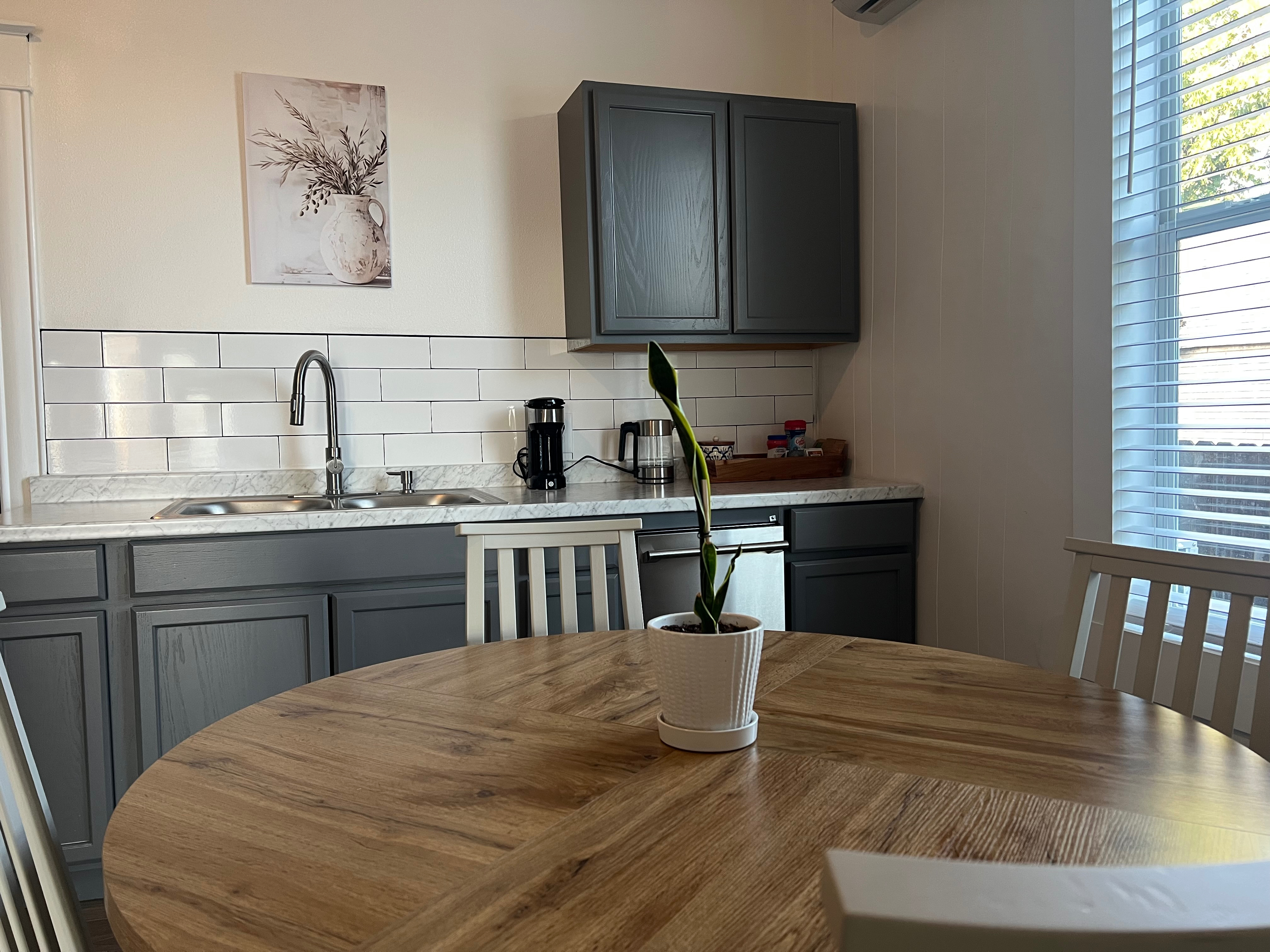 Fully Furnished & All-Inclusive 1BR | Utilities + WiFi Included - Photo 8