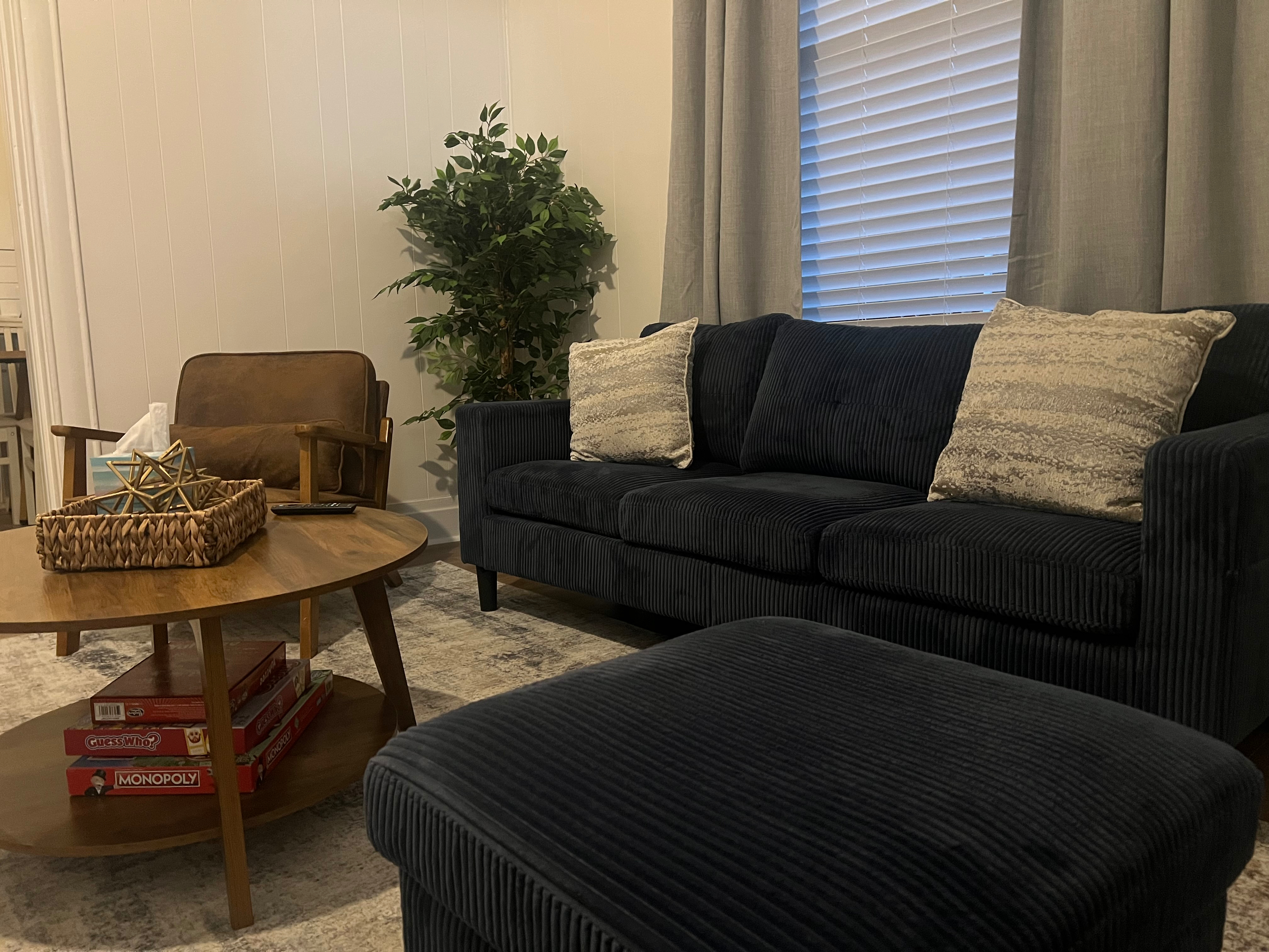 Fully Furnished & All-Inclusive 1BR | Utilities + WiFi Included - Photo 9