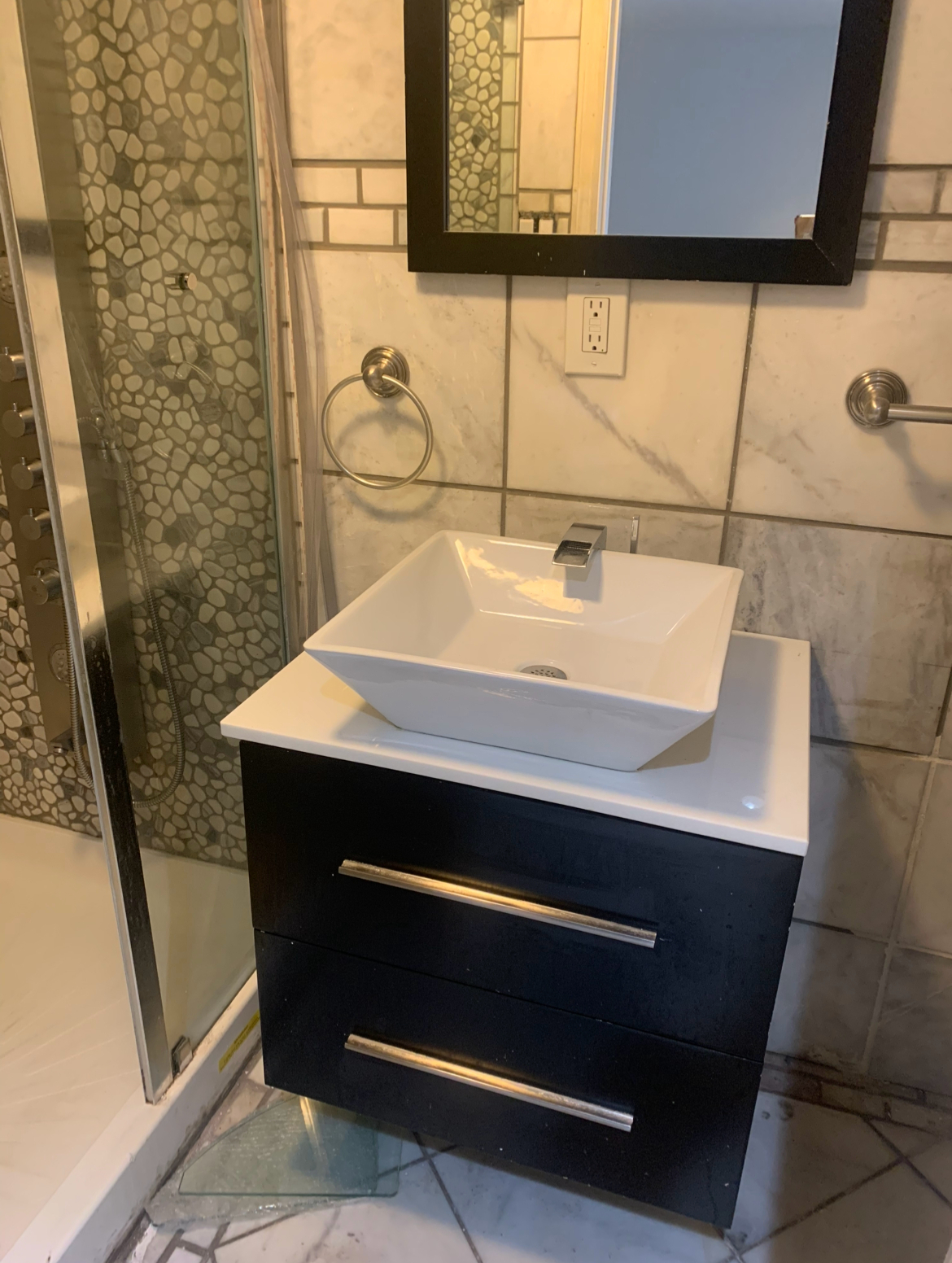 Private Furnished 1BR | Ideal for Healthcare Professionals | Near St. Barnabas & Arthur Avenue - Photo 7