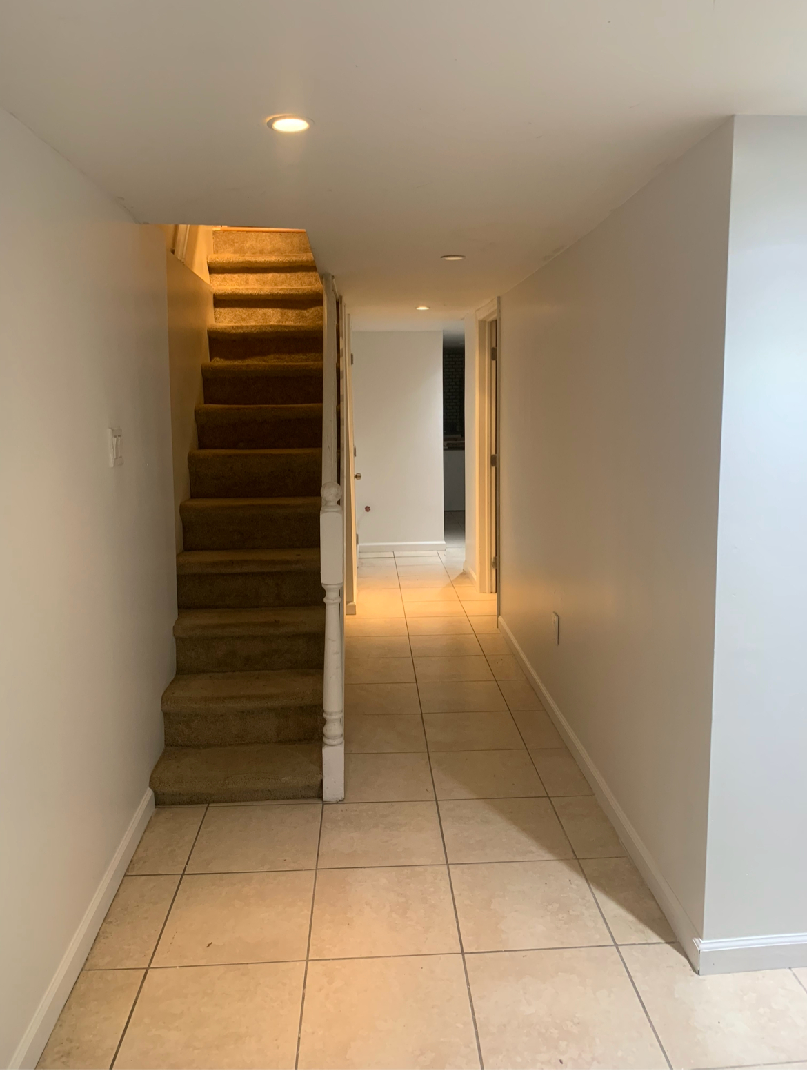 Private Furnished 1BR | Ideal for Healthcare Professionals | Near St. Barnabas & Arthur Avenue - Photo 4