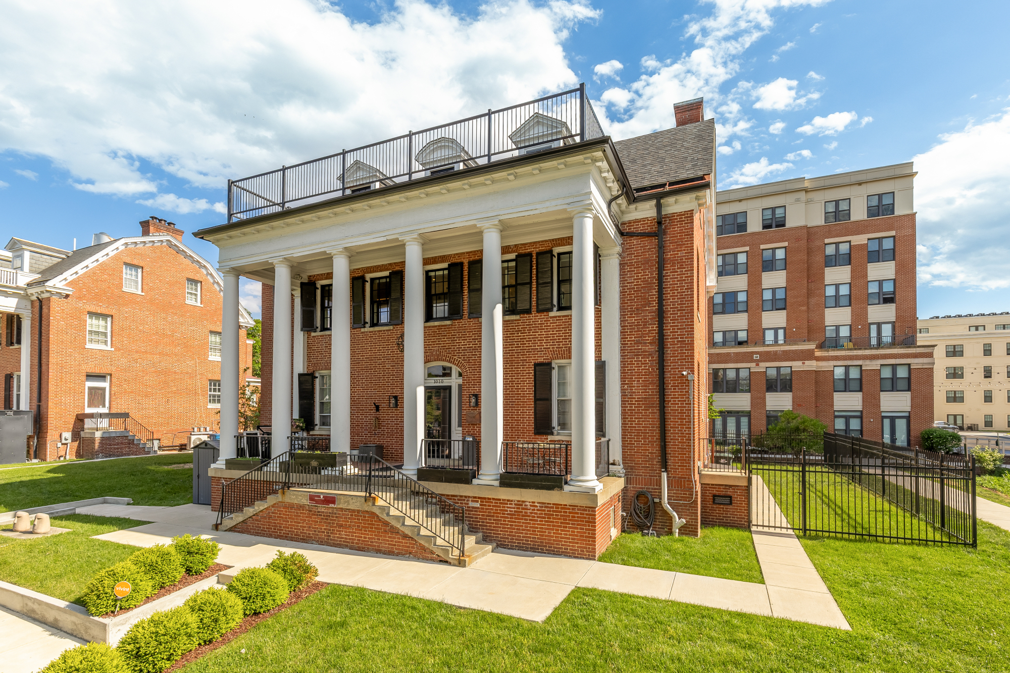 Luxury Mansion Penthouse at Historic Walter Reed - Photo 2