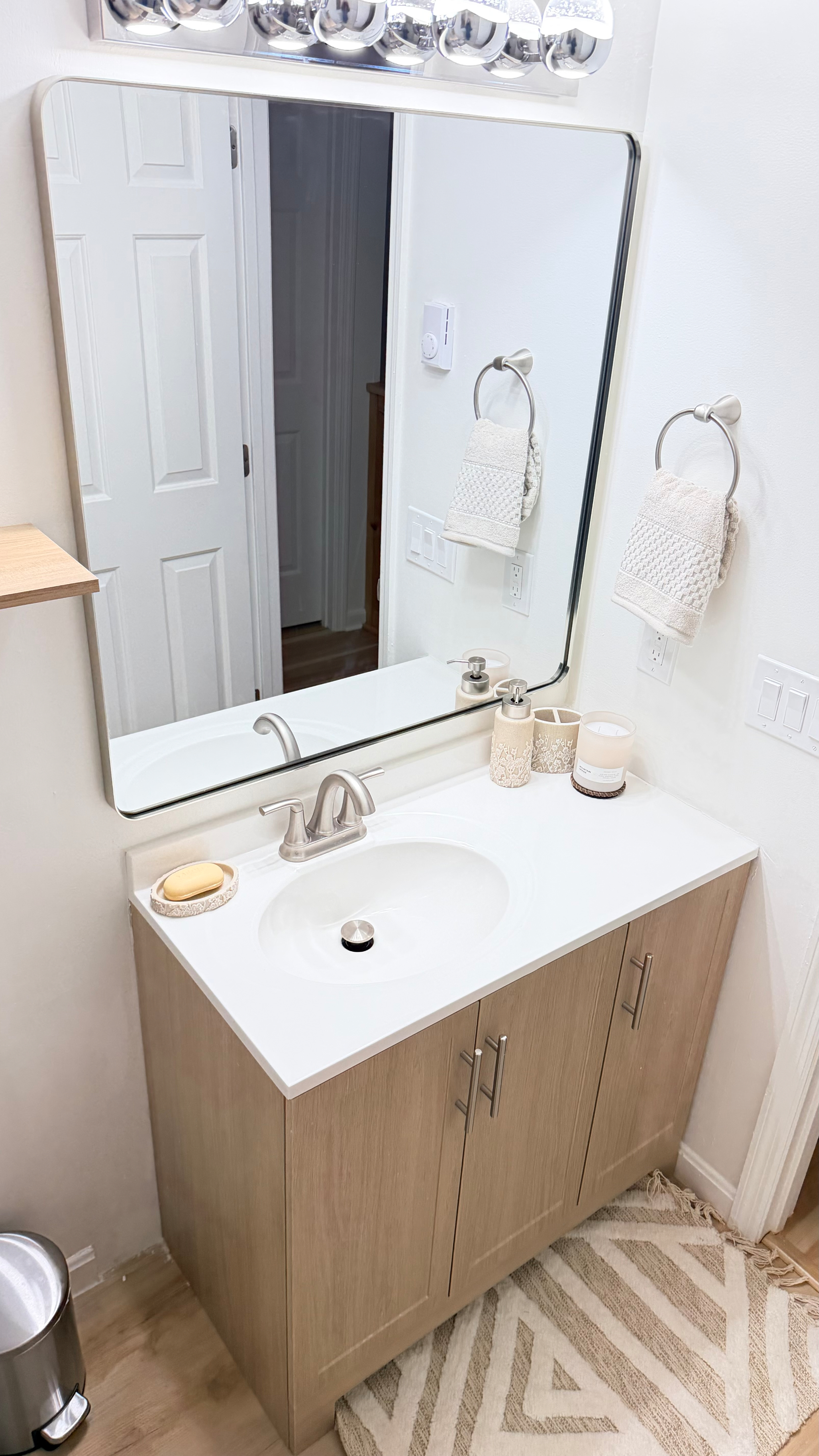 WOODHAVEN STAY AWHILE - FURNISHED 2-BEDROOM, 1.5-BATH CONDO - Photo 7