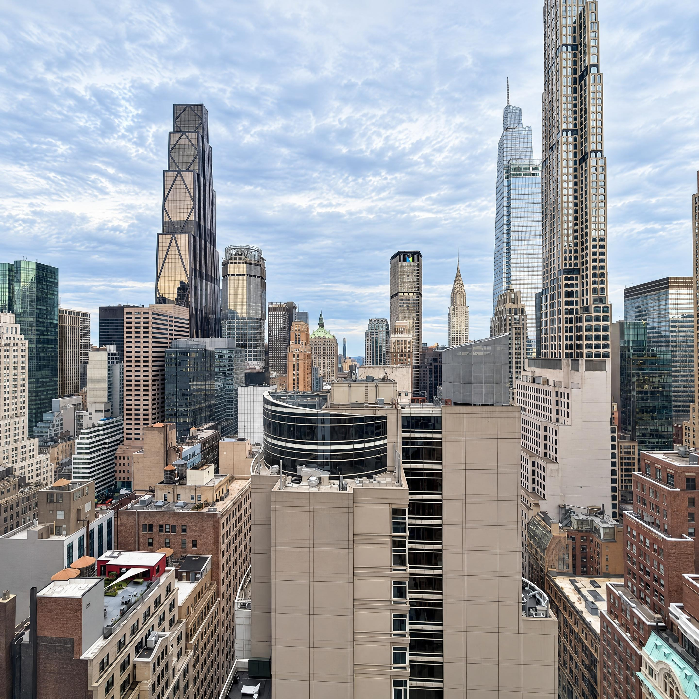 Midtown 2BR Near Times Square | 6 Guests - Photo 5