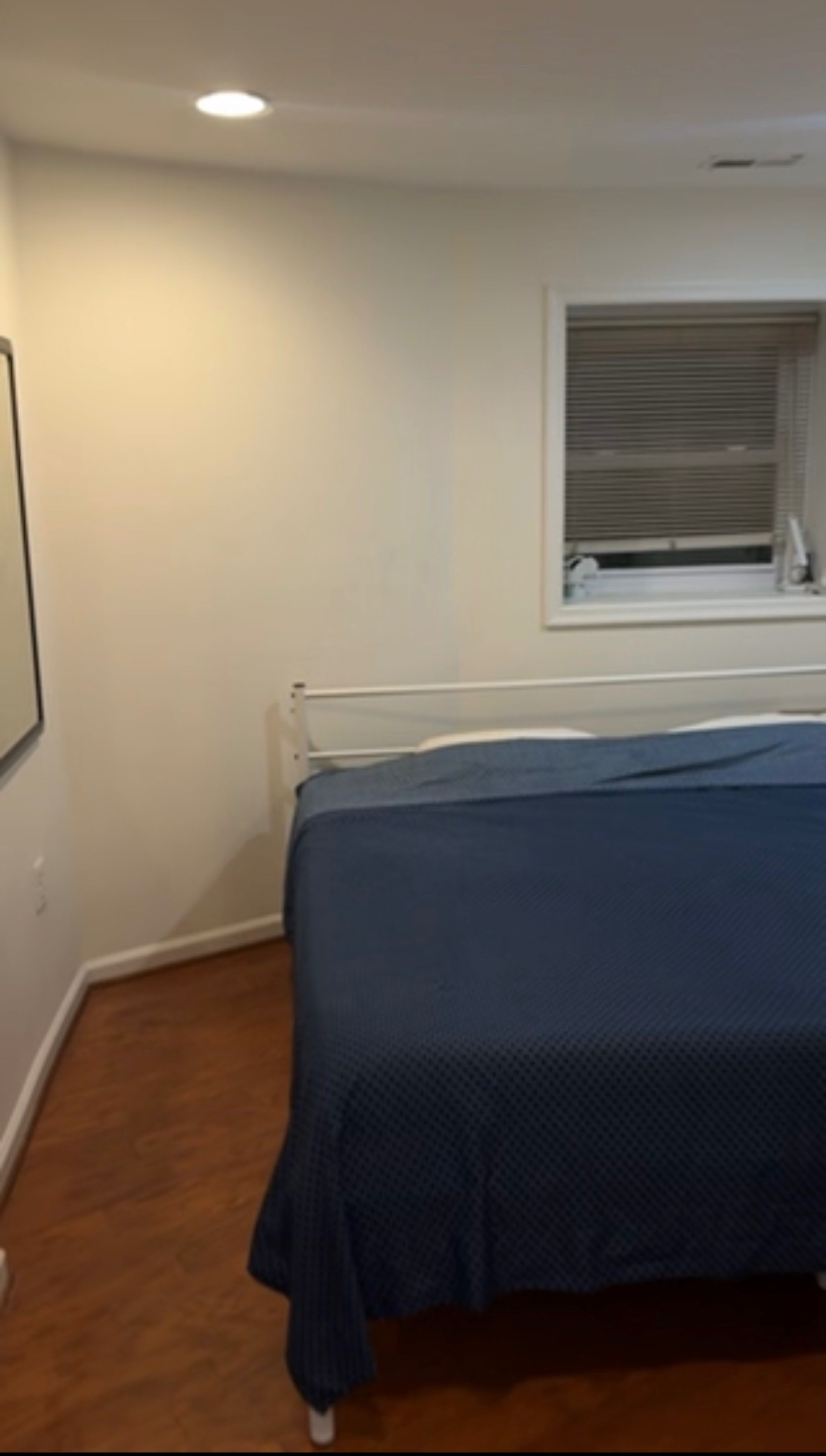 Cozy master bedroom close to Arboretum, Union Market, and Gallaudet University - Photo 7