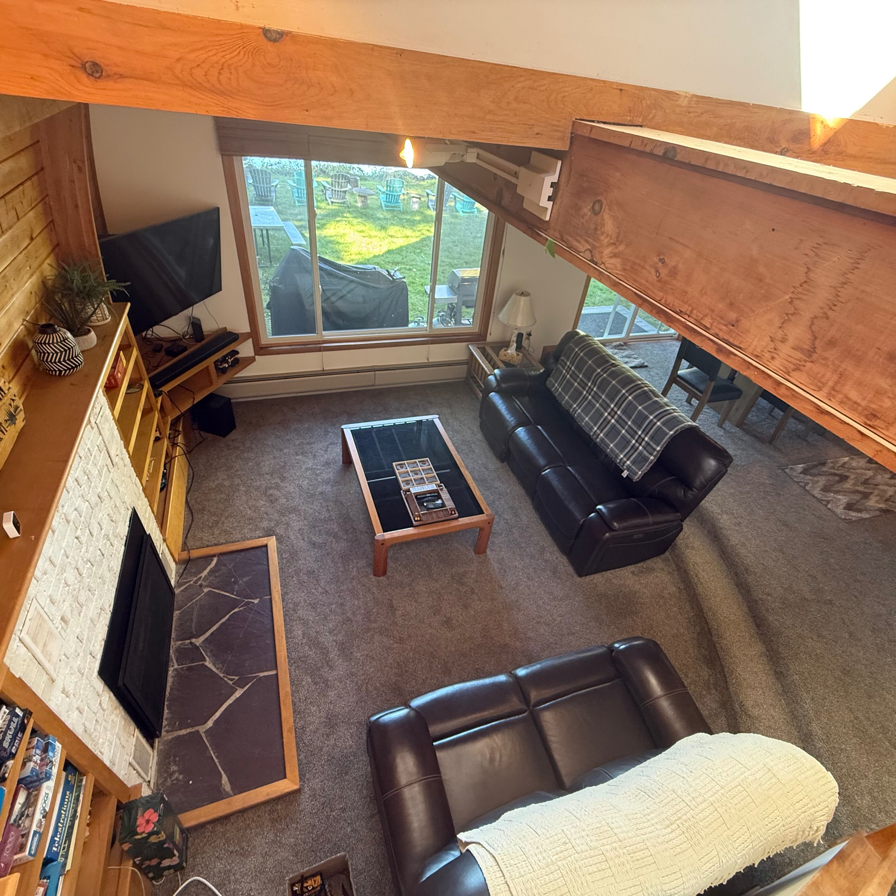 Comfortable Lakeside Residence - Photo 10