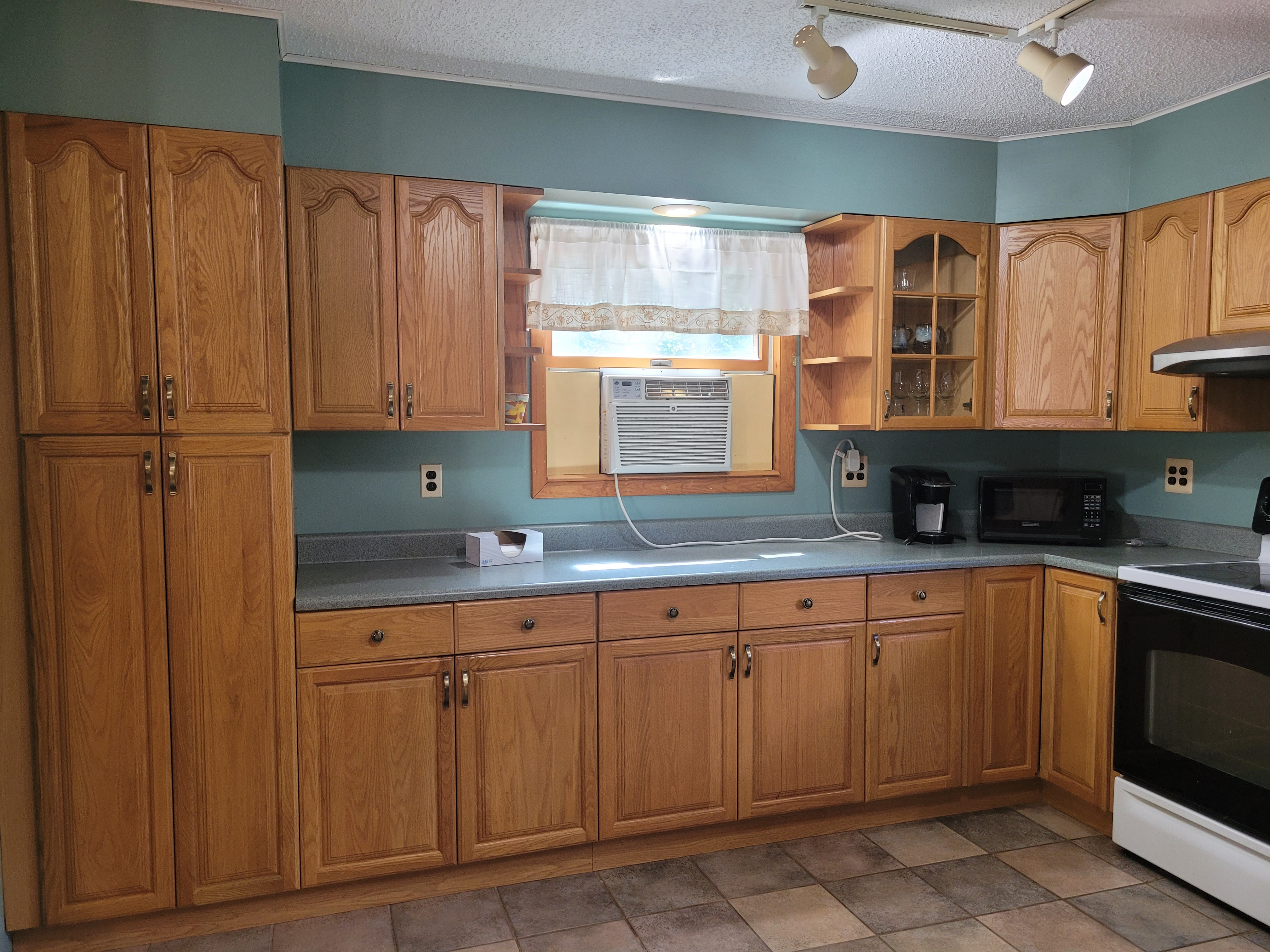 Lake Living, 2 bedroom home in Rock Hill NY - Photo 8