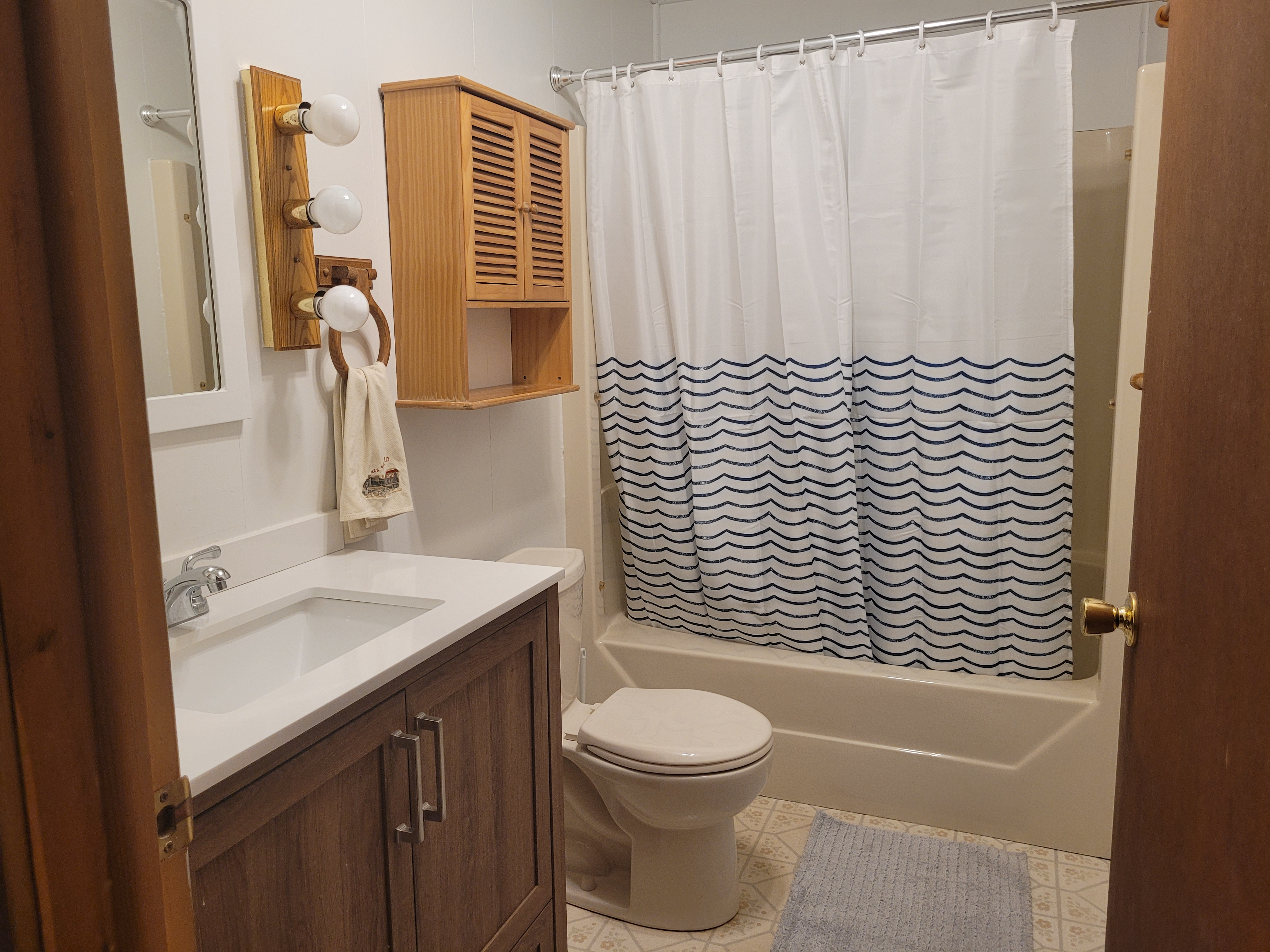 Lake Living, 2 bedroom home in Rock Hill NY - Photo 7