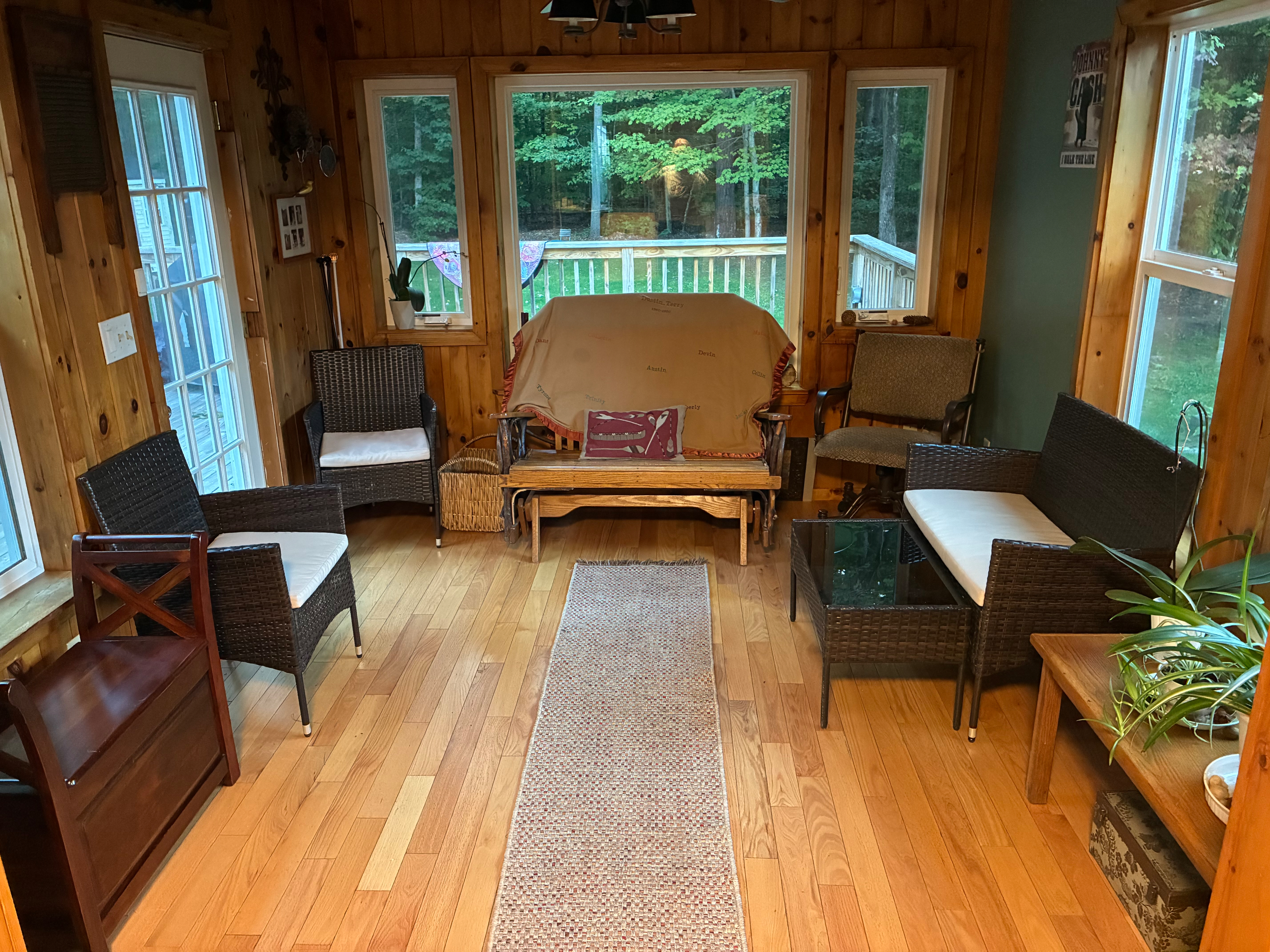 Private home ready to rent a nice bedroom to a medical professional - Photo 5