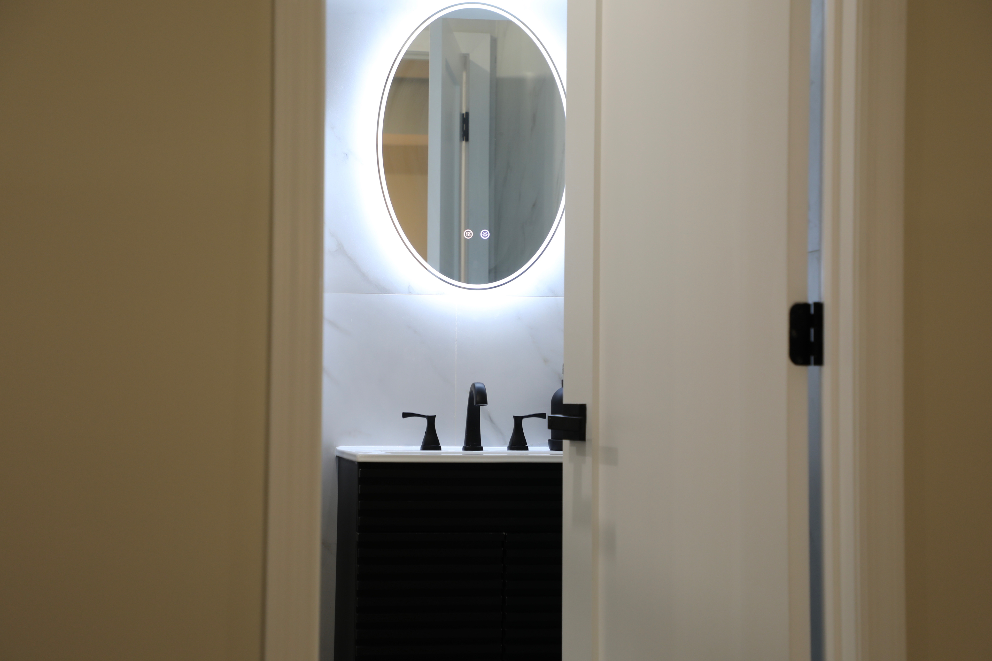 Private Furnished Brooklyn Studio in Historic Bed-Stuy - Comfortable, Quiet, and Convenient for Exte - Photo 3