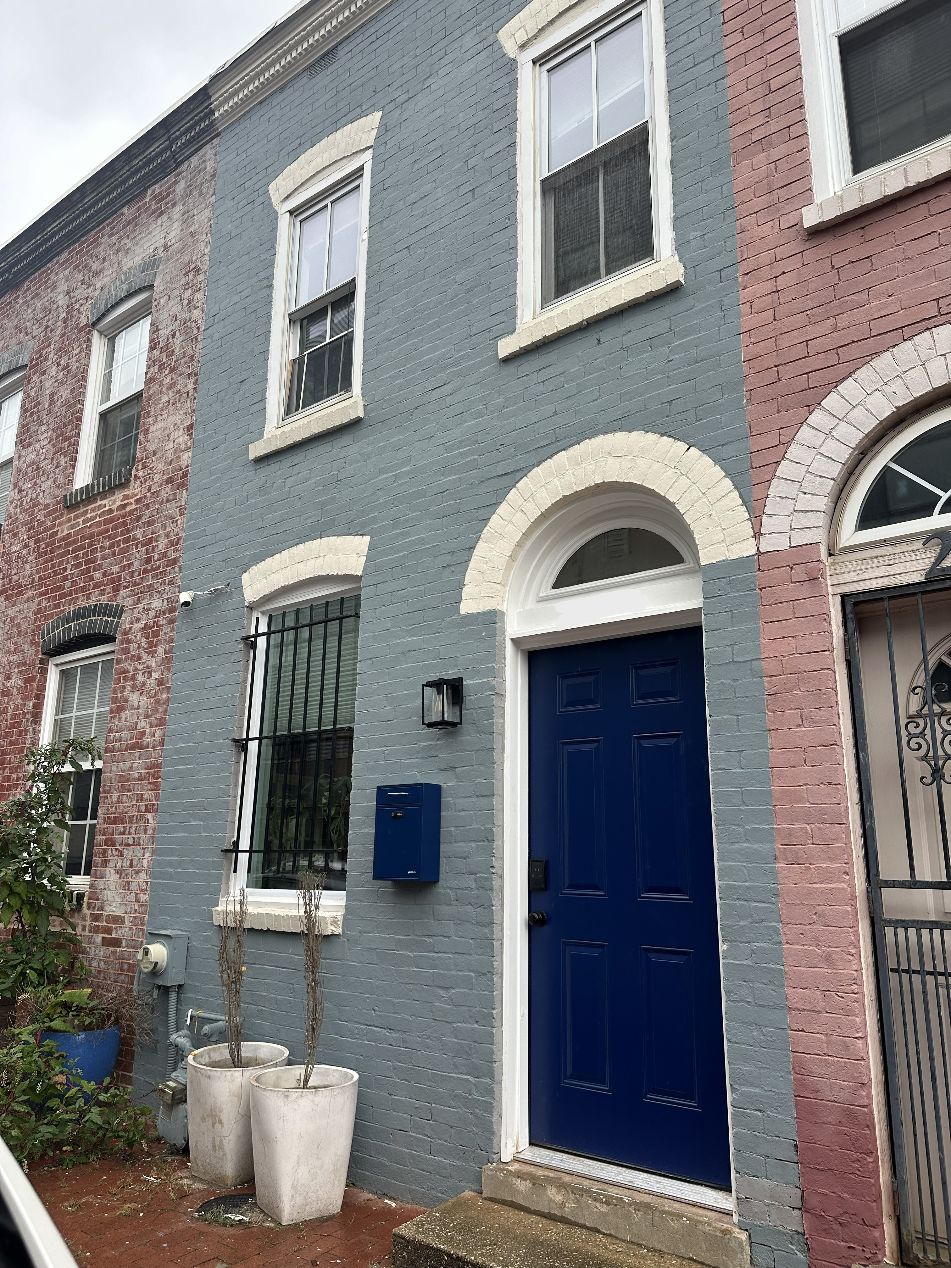 Renovated Capitol Hill Townhome | Furnished + Private Parking | 2 Blocks to Union Station - Photo 1