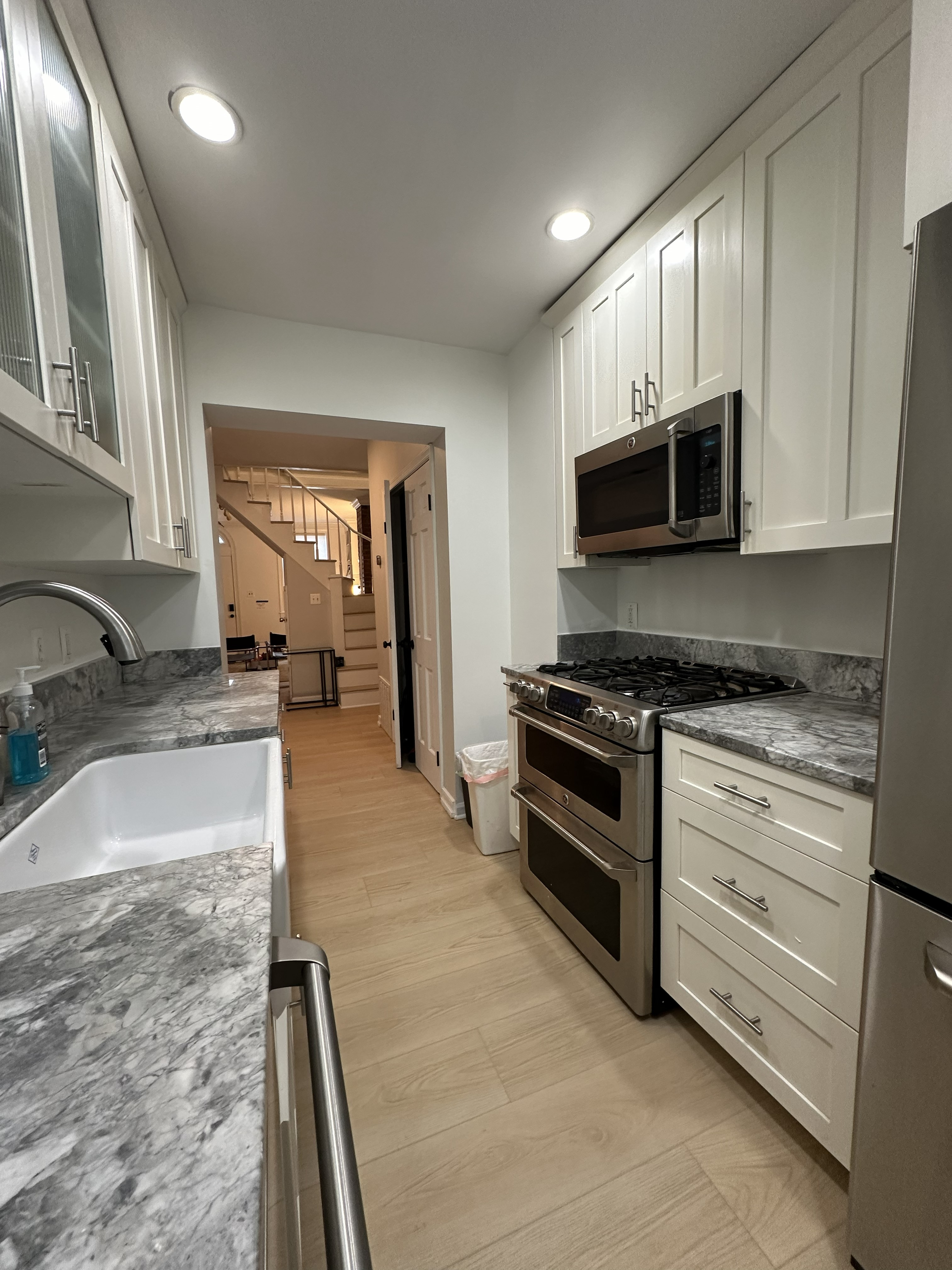 Renovated Capitol Hill Townhome | Furnished + Private Parking | 2 Blocks to Union Station - Photo 8