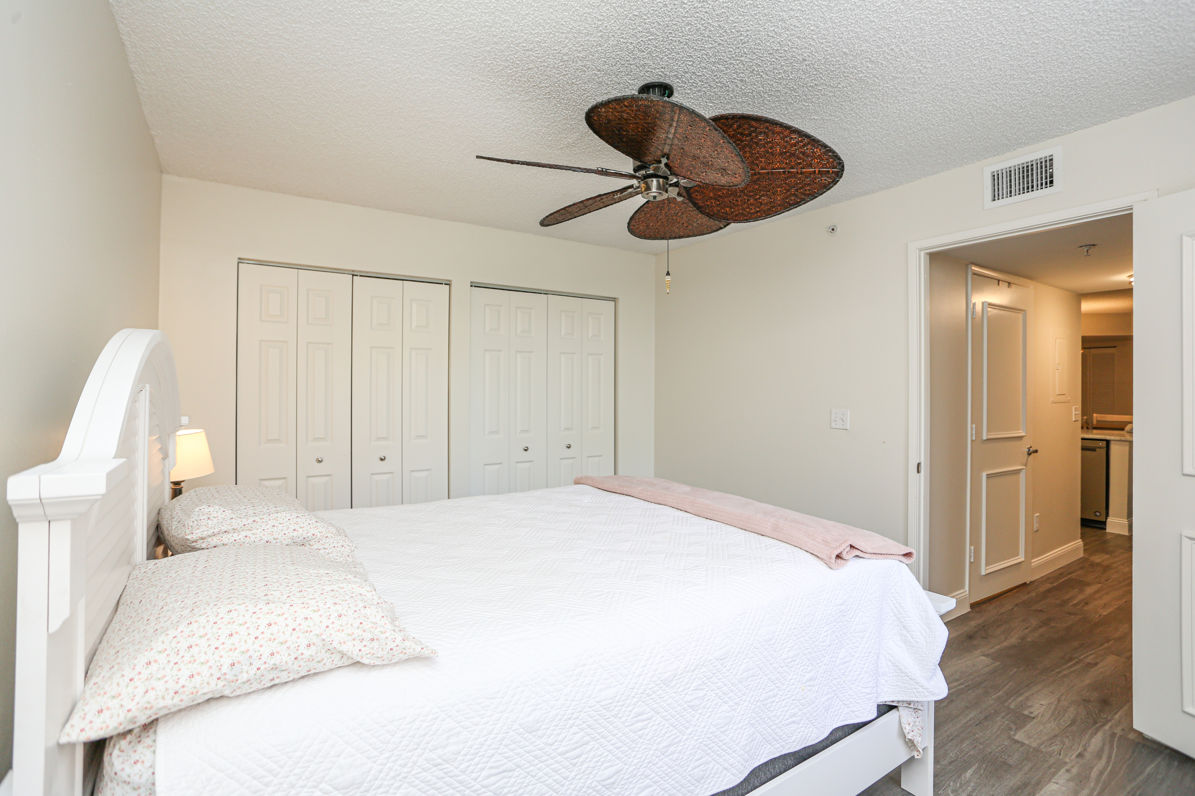 3BR Ground Floor End Unit Condo |The Enclave - Gated - Photo 11