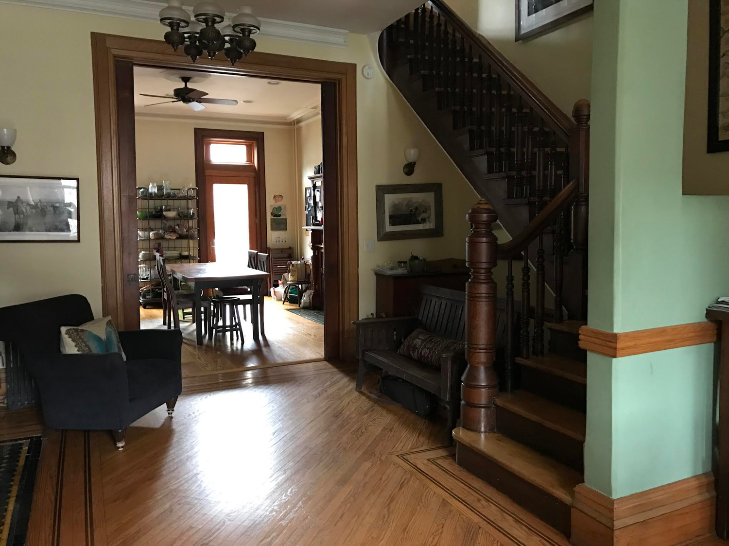 Family friendly 3 story home in brownstone Brooklyn - Photo 3