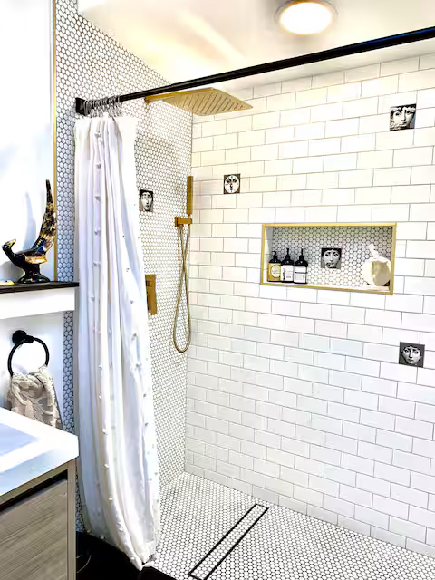 Rare Furnished Spanish Bungalow in Atwater Village with Expansive Private Garden - Photo 4