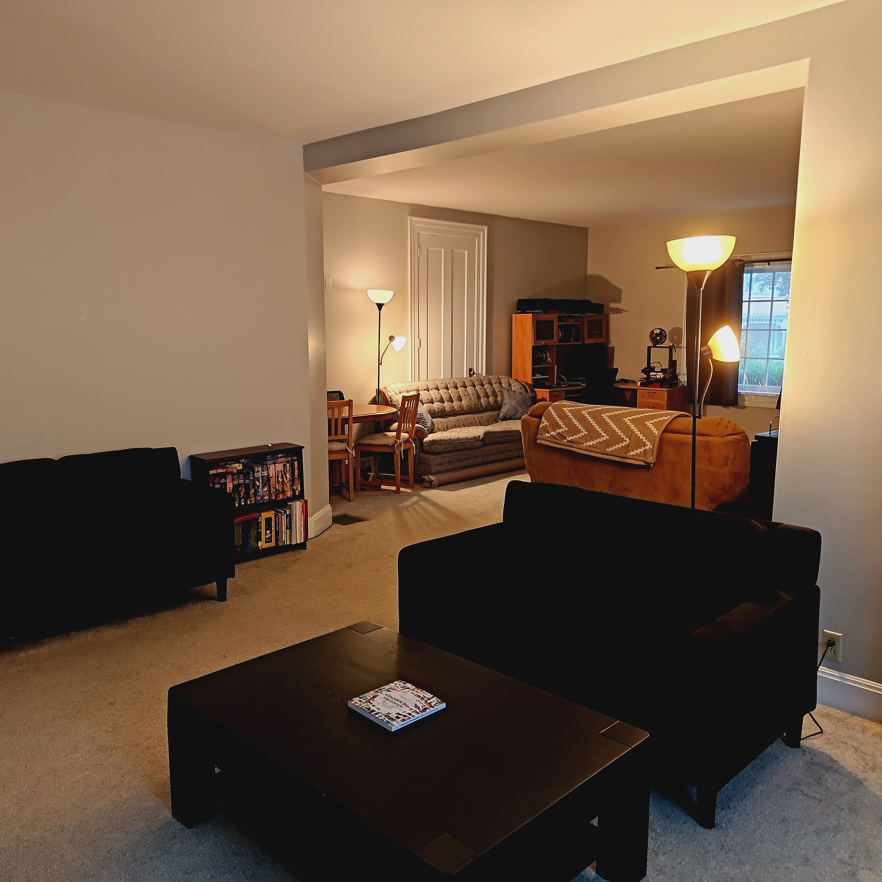 Large Historic Apartment Walkable to Market Street - Photo 10