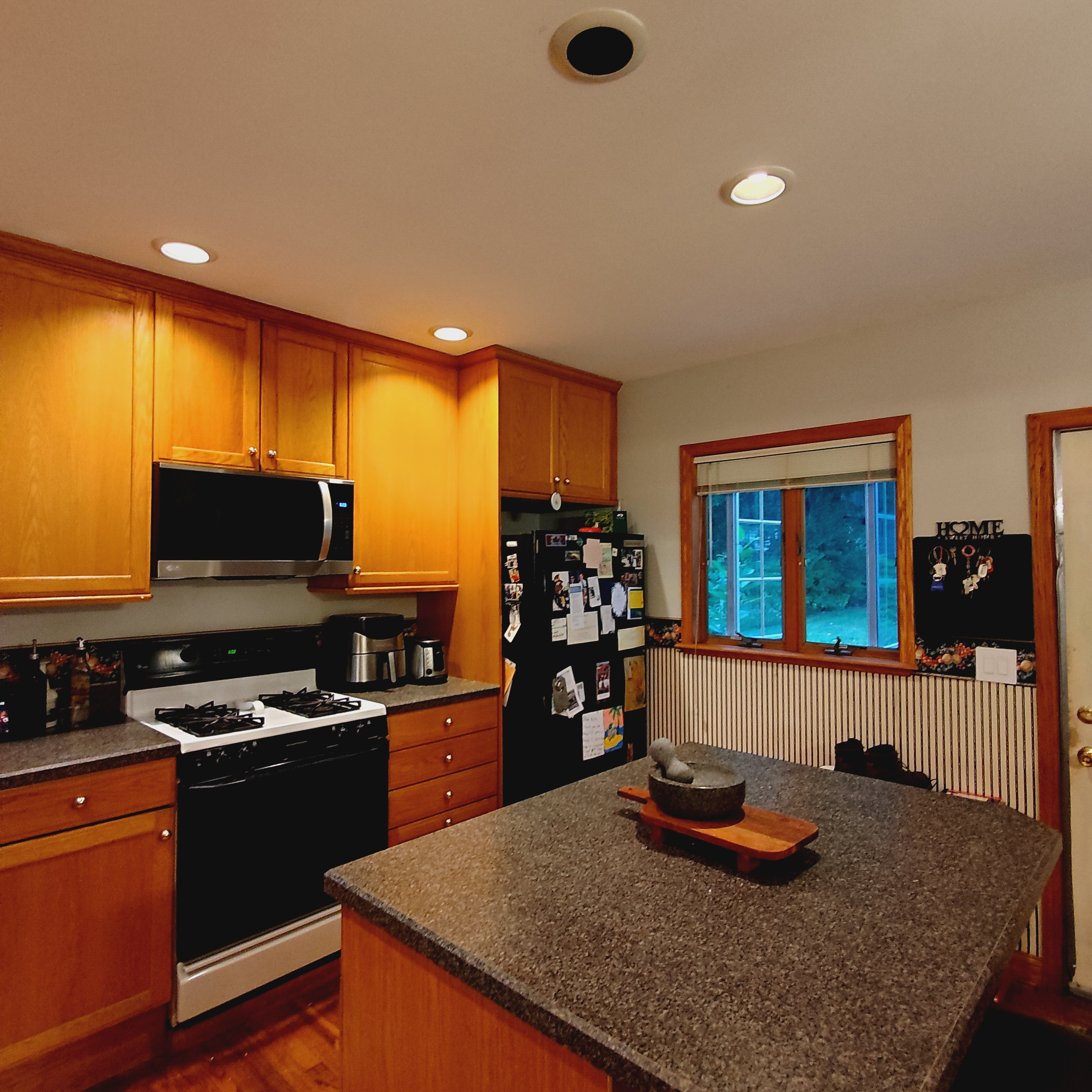 Large Historic Apartment Walkable to Market Street - Photo 8