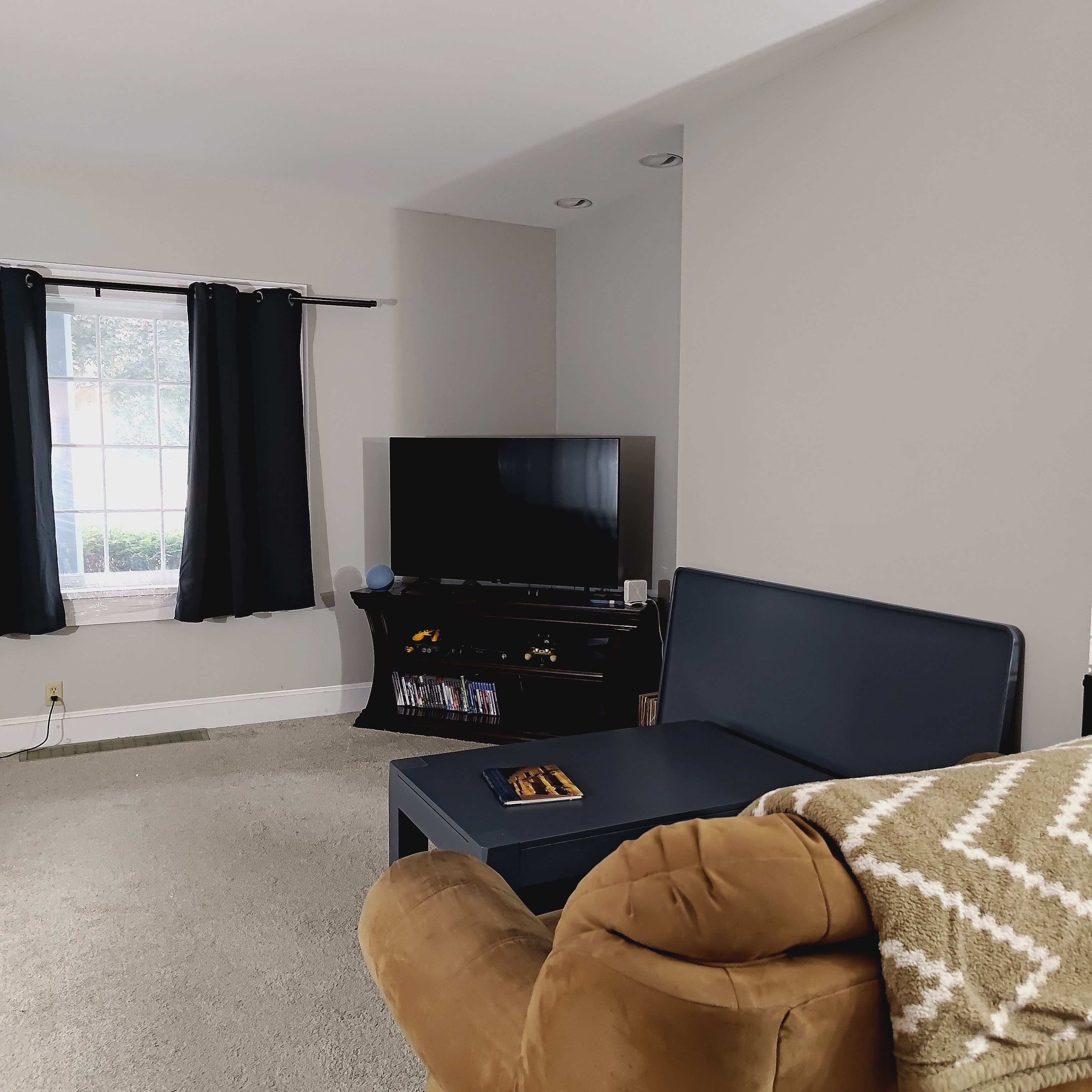 Large Historic Apartment Walkable to Market Street - Photo 9