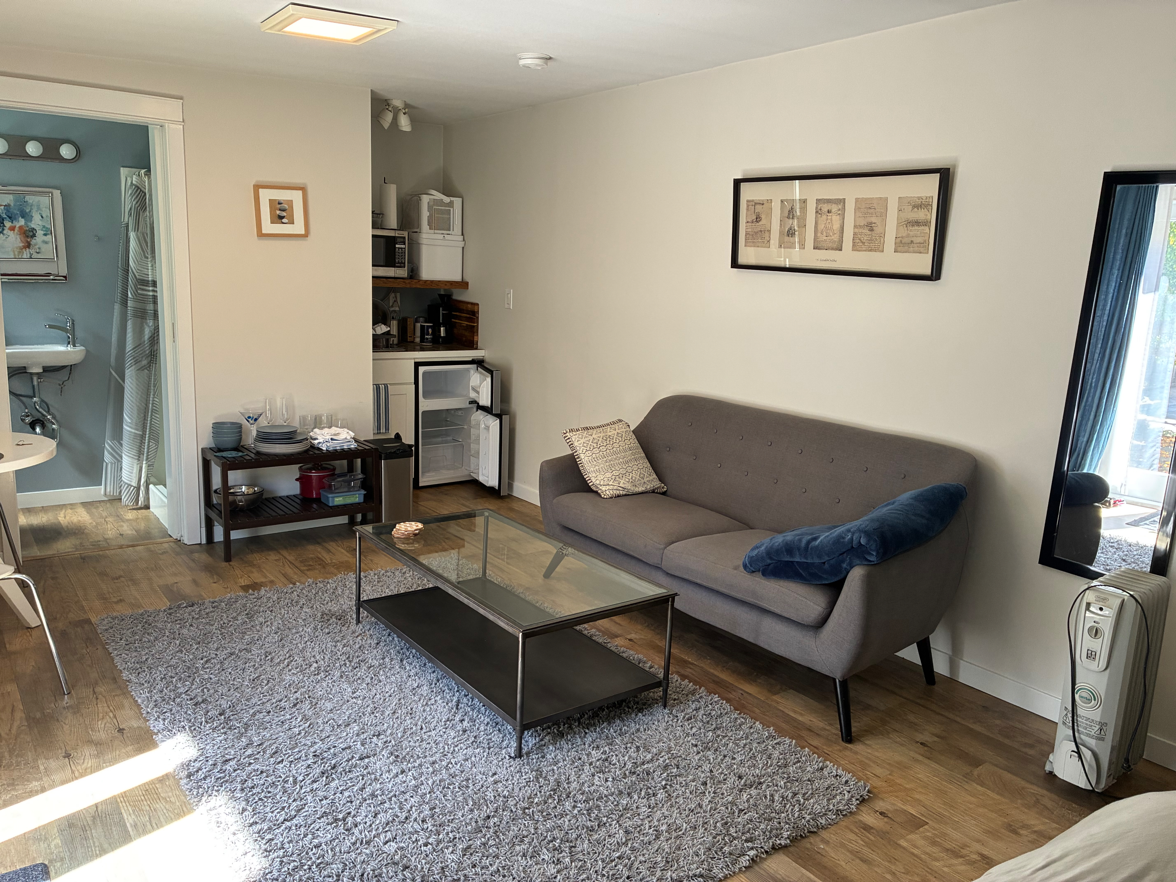 Garden cottage in sunny Bayview - Photo 1