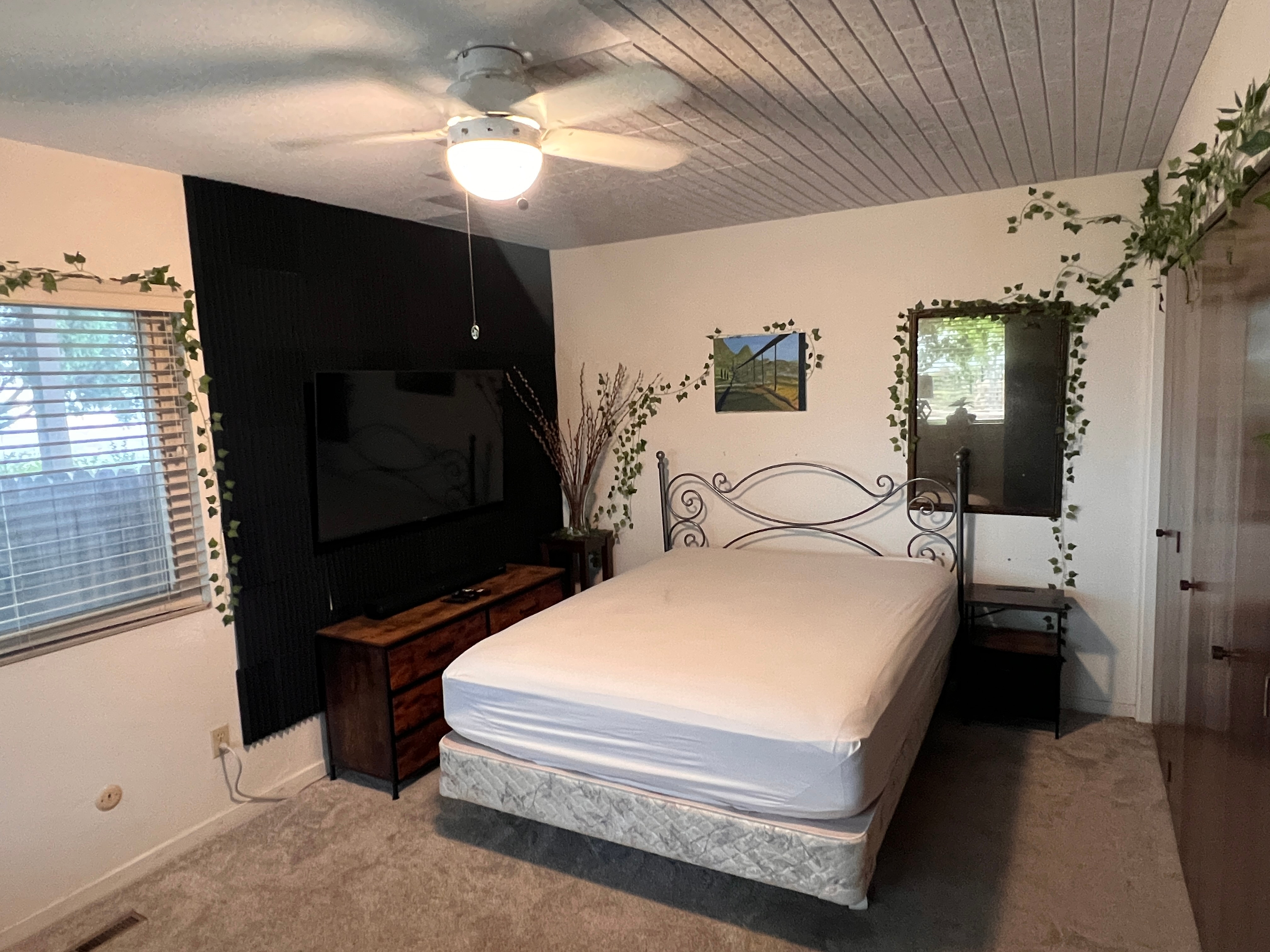 Private Room And Bathroom With Huge Patio And Stunning View